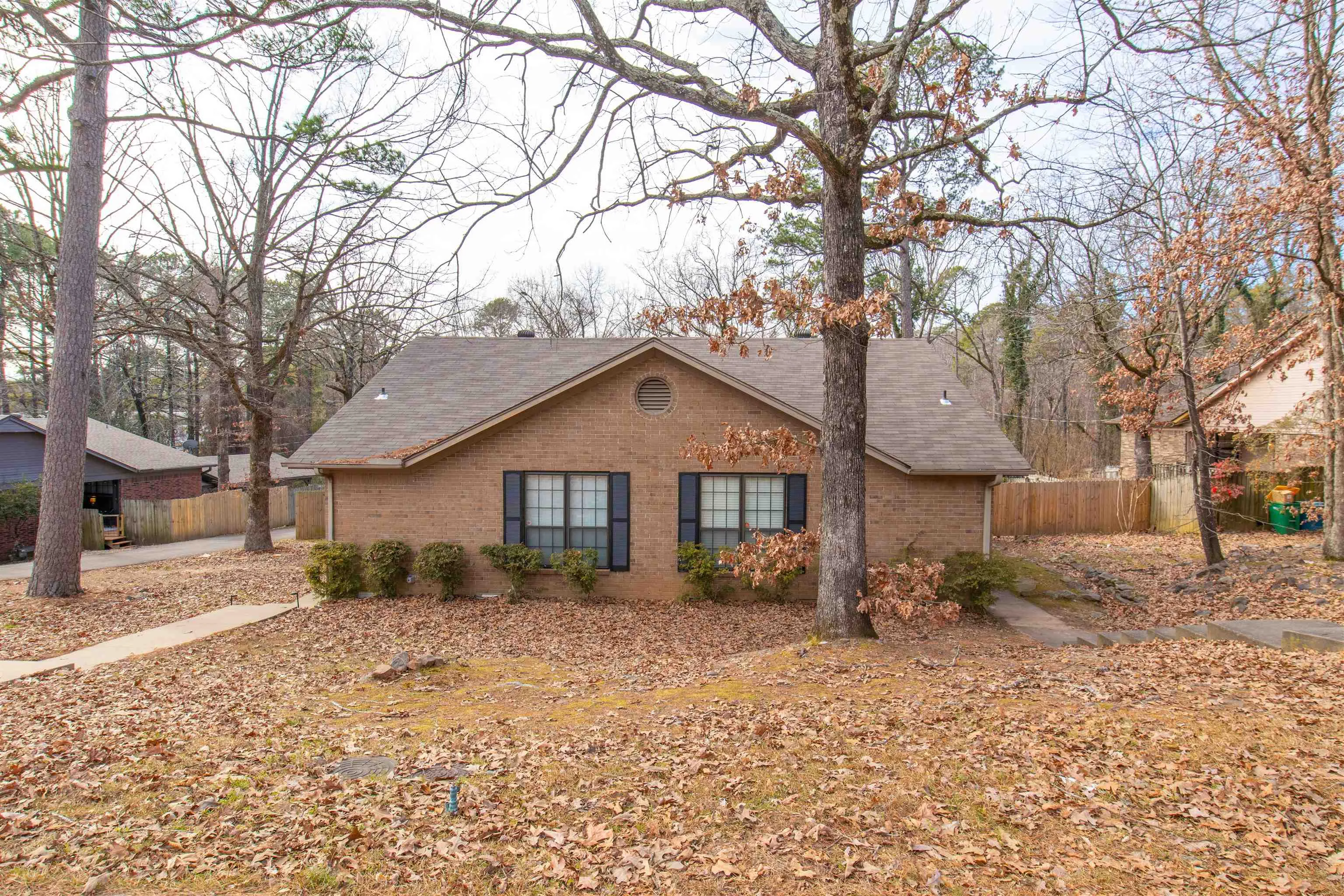 Little Rock, Arkansas 72211, United States, 3 Bedrooms Bedrooms, ,2 BathroomsBathrooms,Residential,Pending,16397