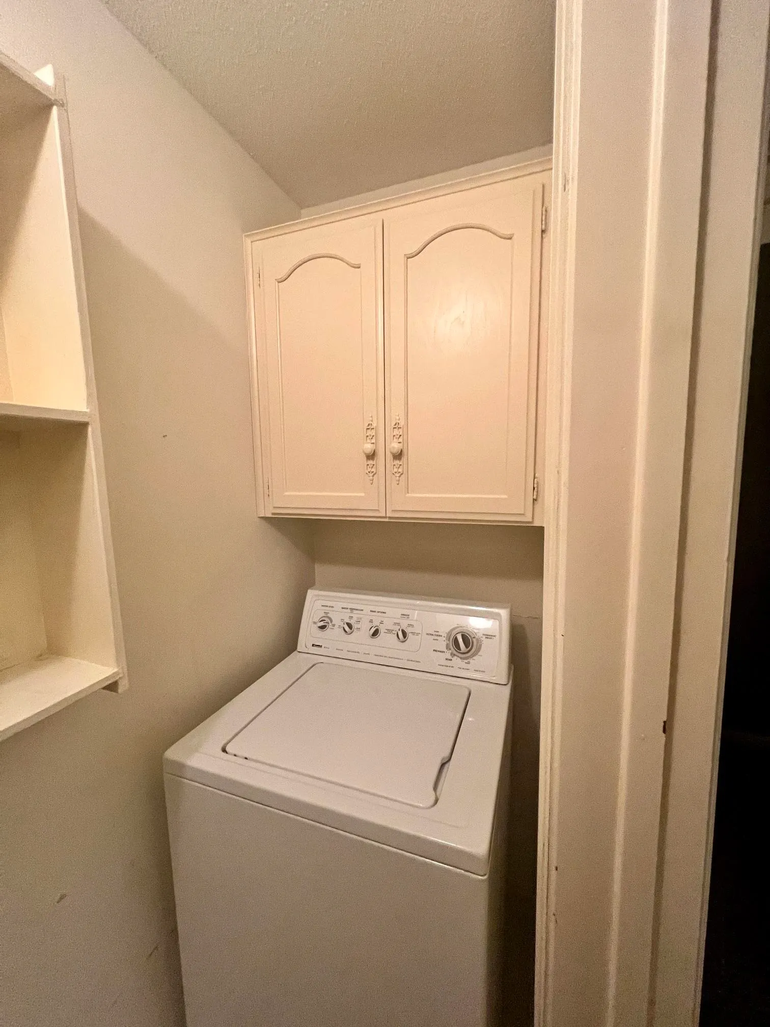 Little Rock, Arkansas 72211, United States, 3 Bedrooms Bedrooms, ,2 BathroomsBathrooms,Residential,Pending,16397