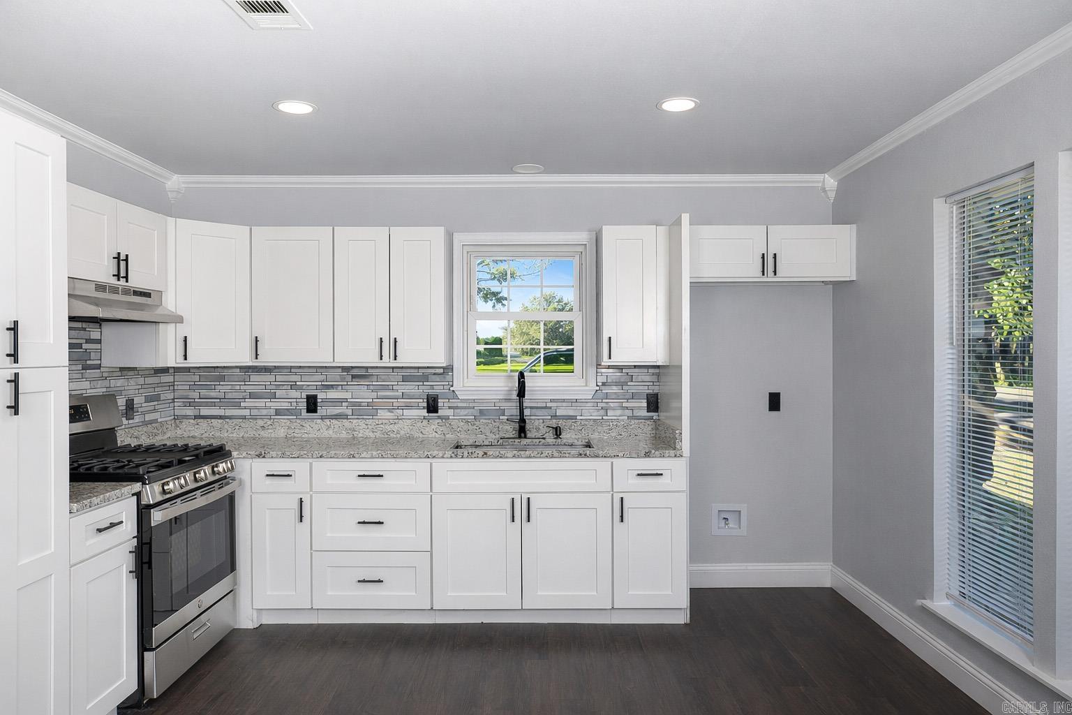 GREEN MEADOWS - Residential