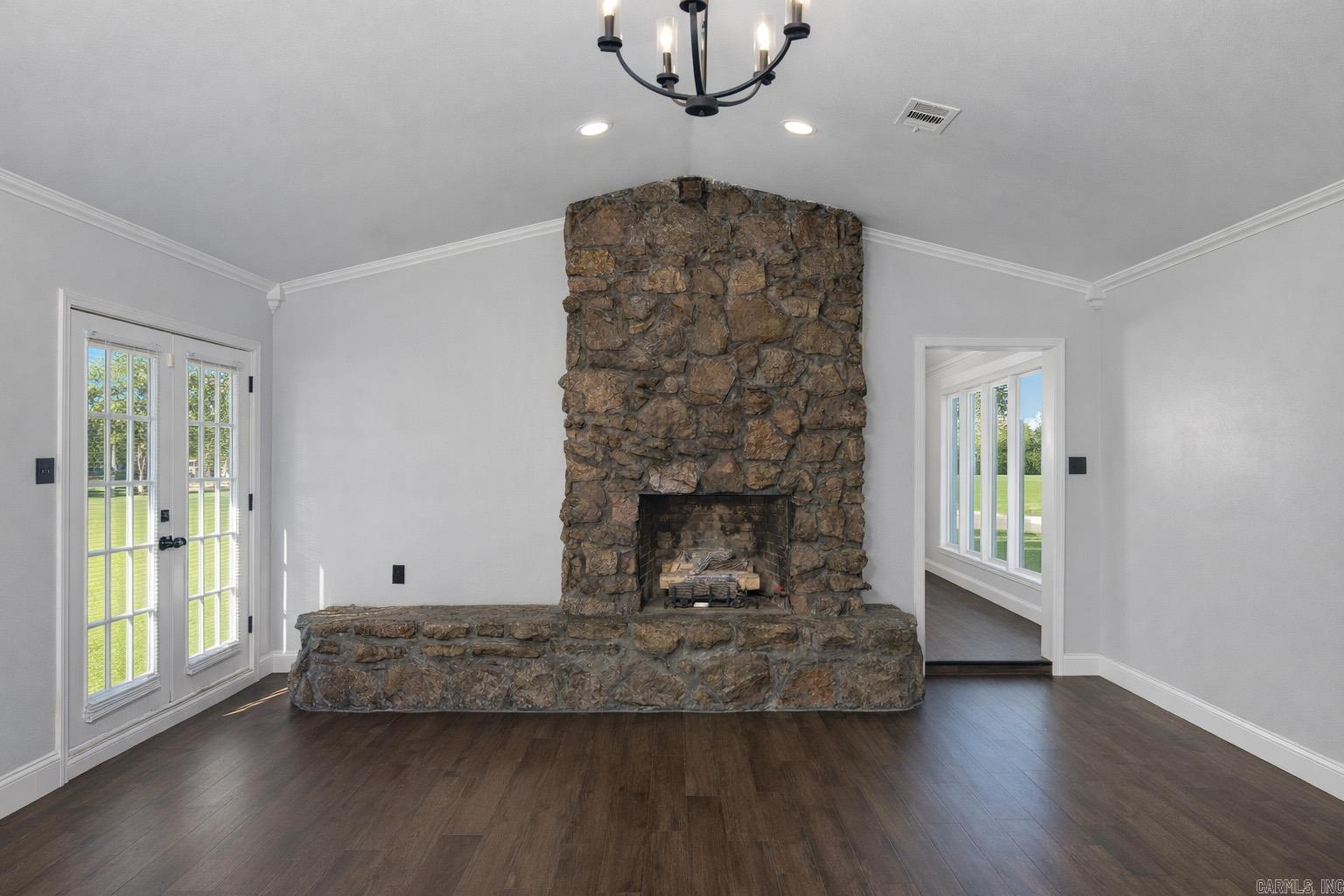 GREEN MEADOWS - Residential