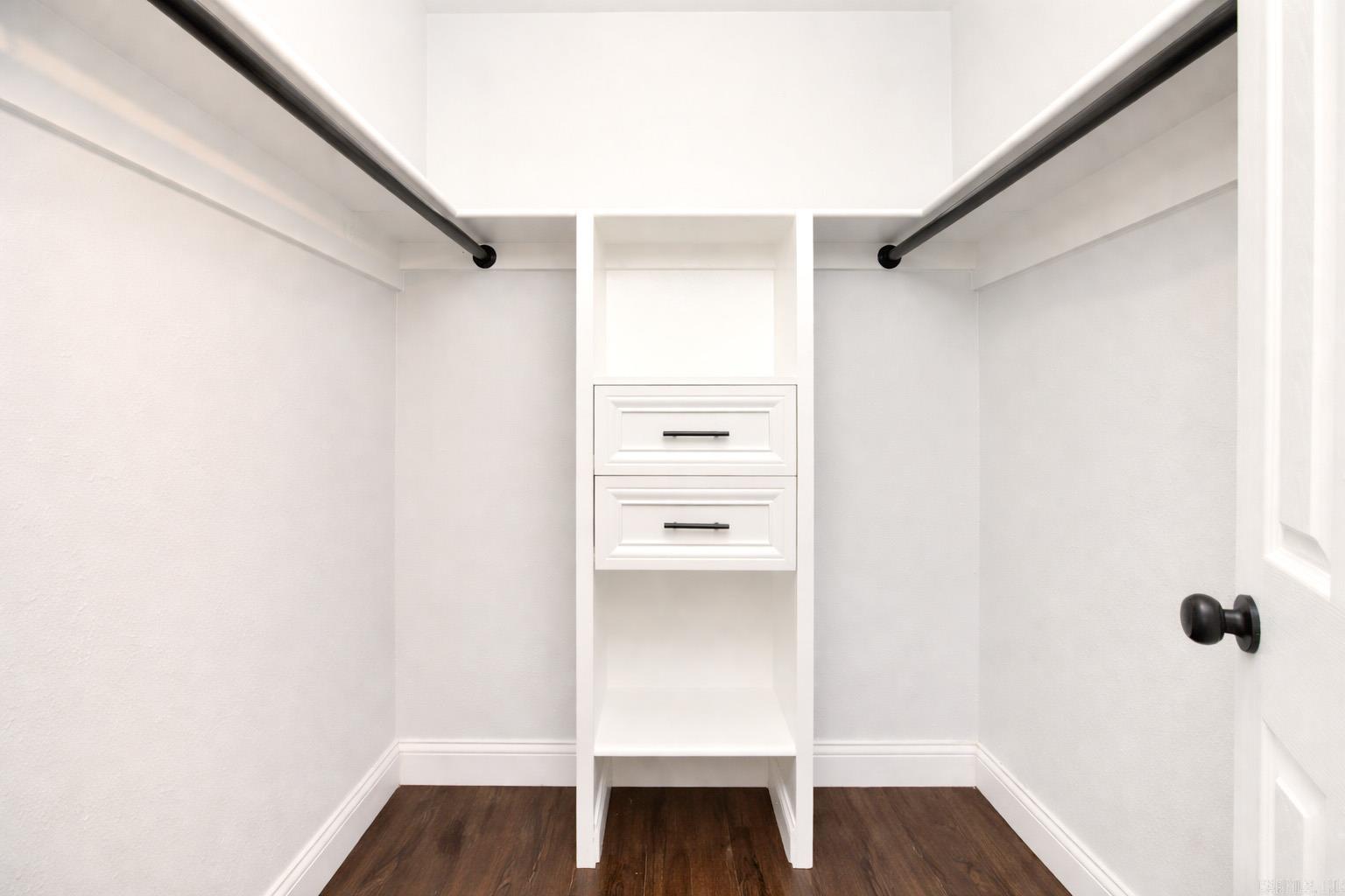 GREEN MEADOWS - Residential