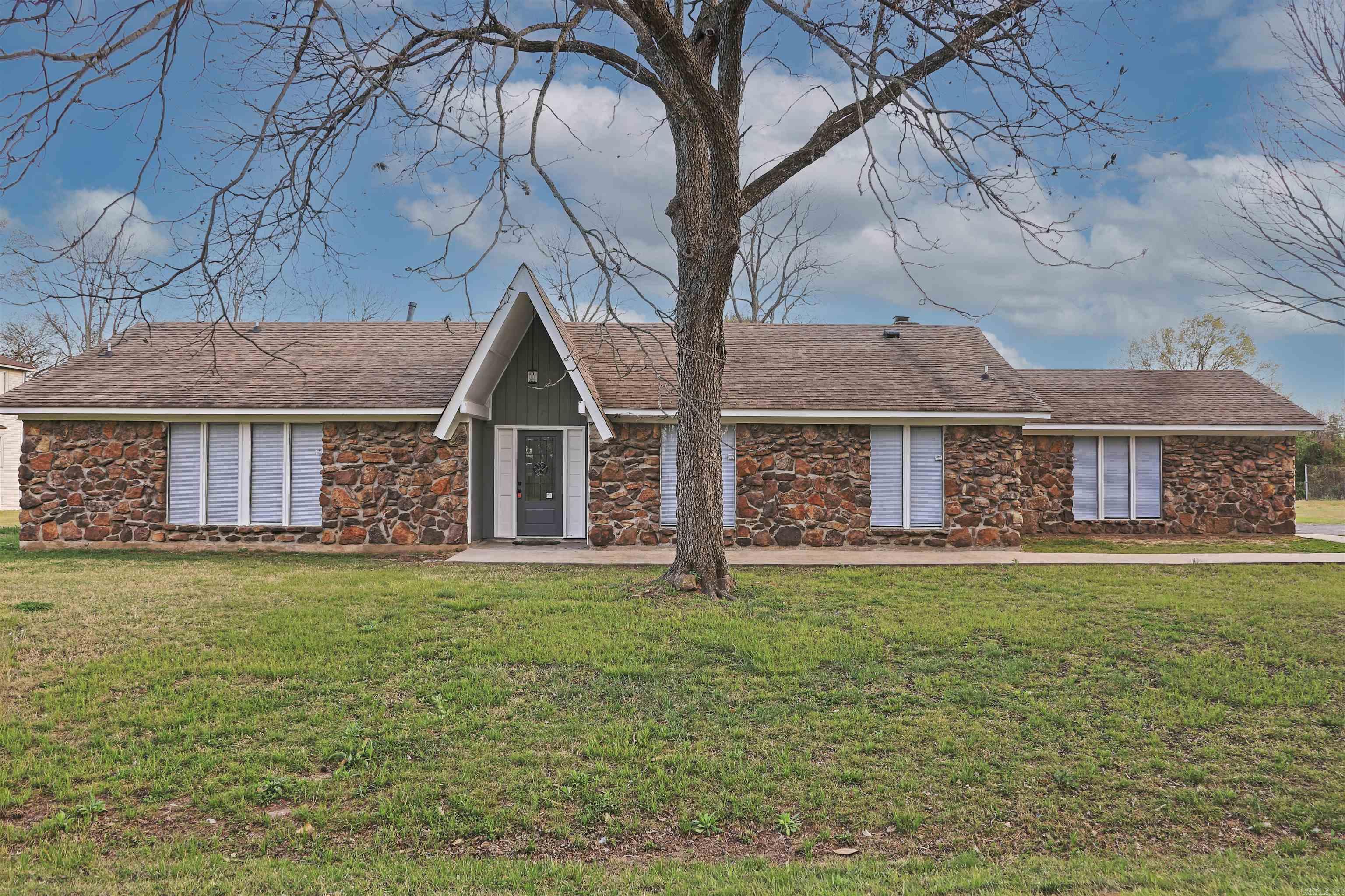 GREEN MEADOWS - Residential