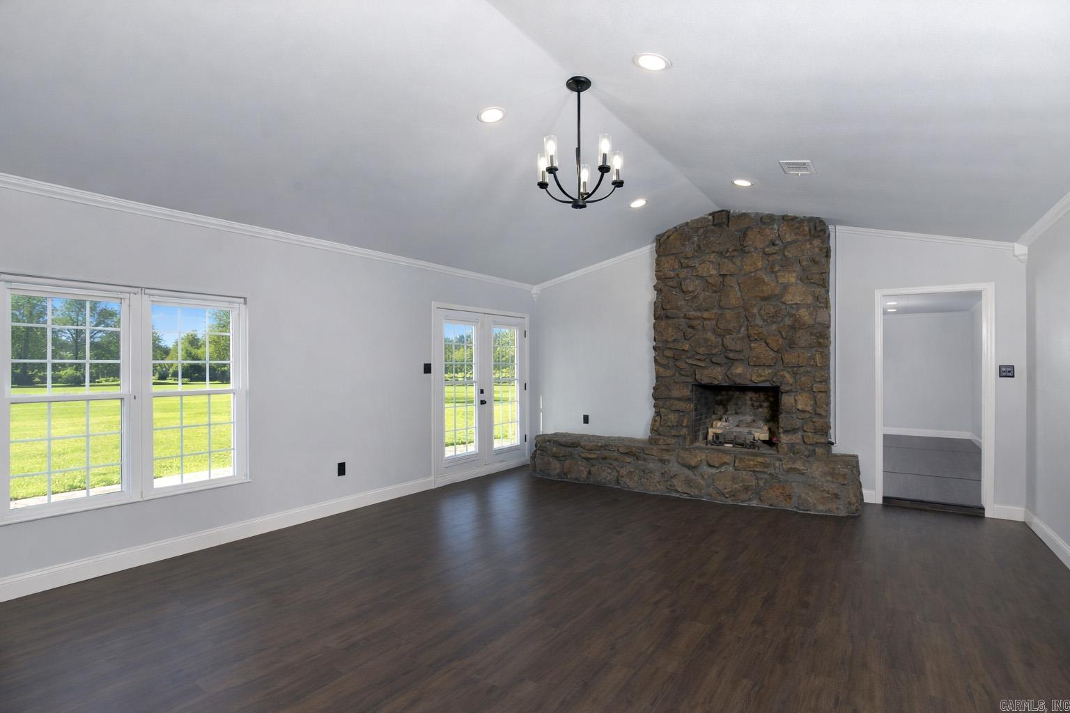 GREEN MEADOWS - Residential