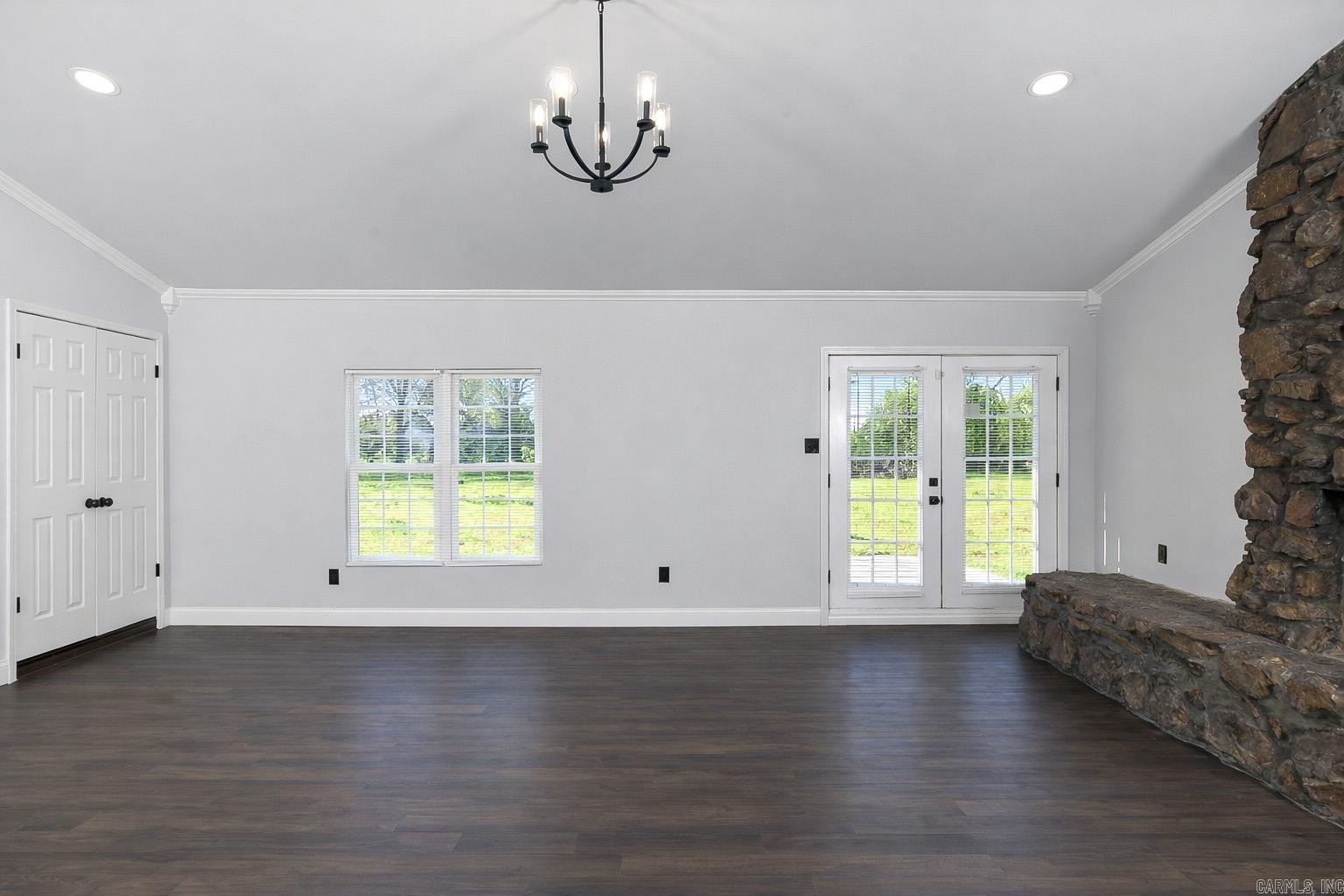 GREEN MEADOWS - Residential