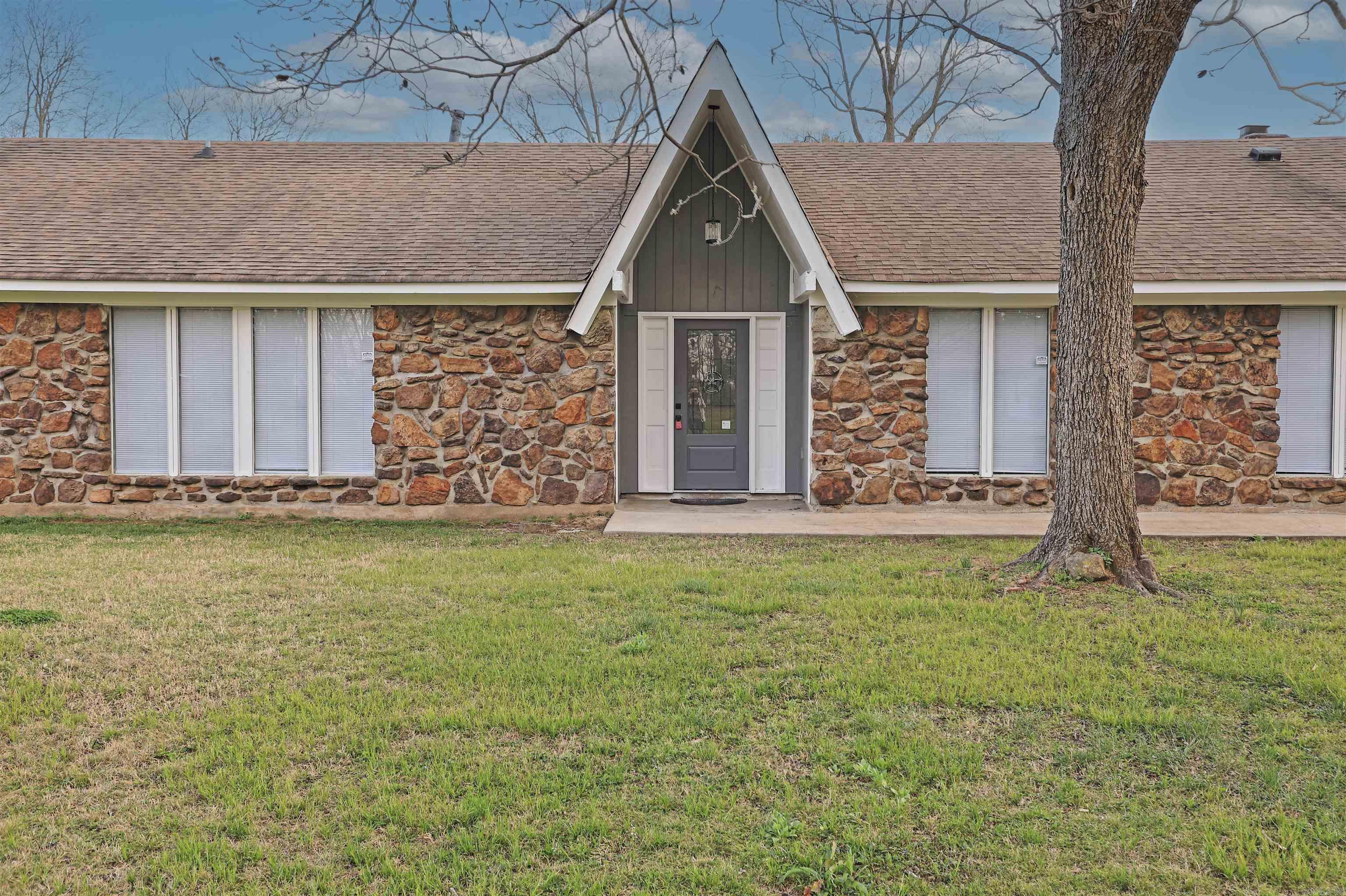 GREEN MEADOWS - Residential