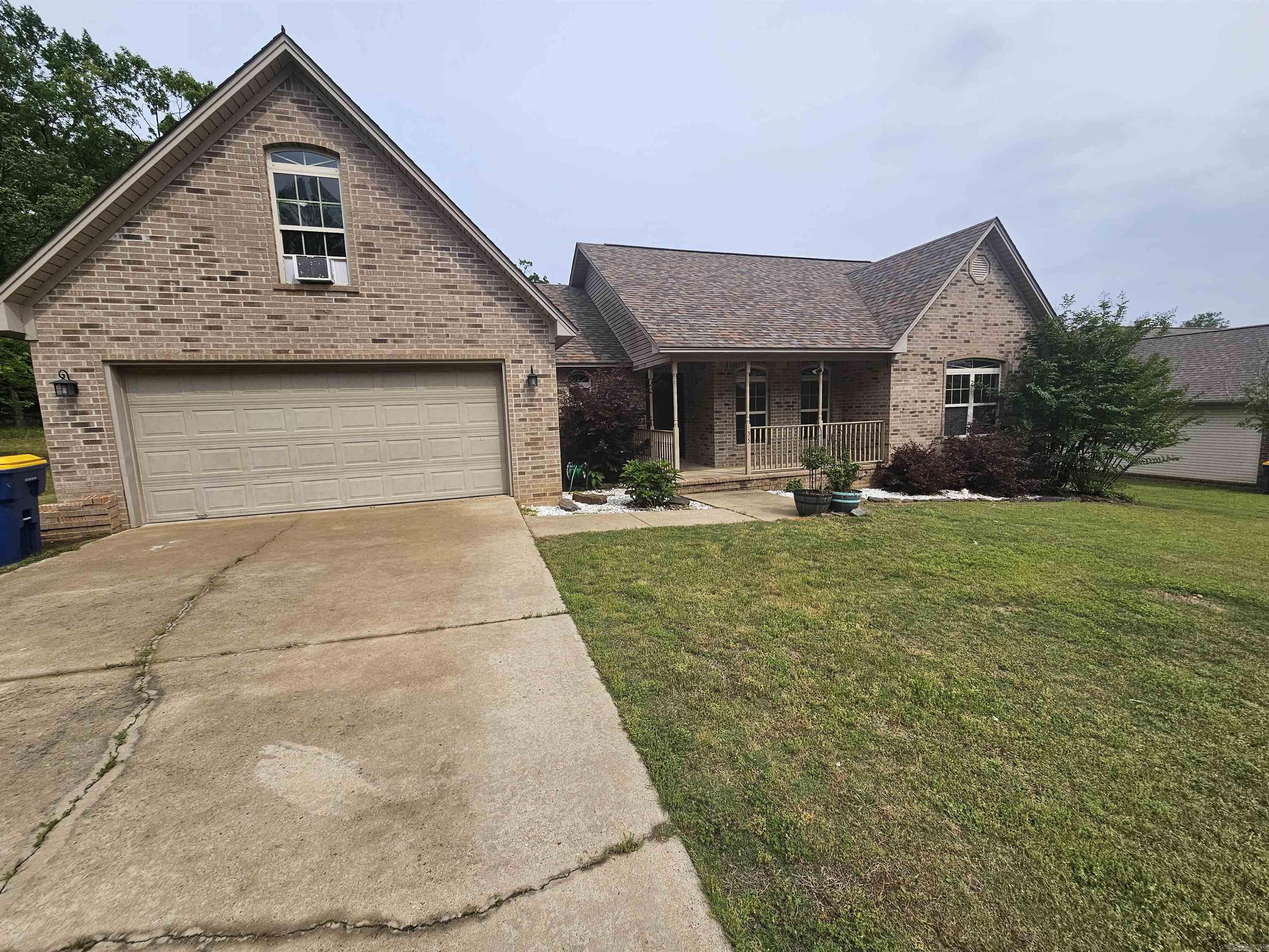 West Oaks - Residential Lease