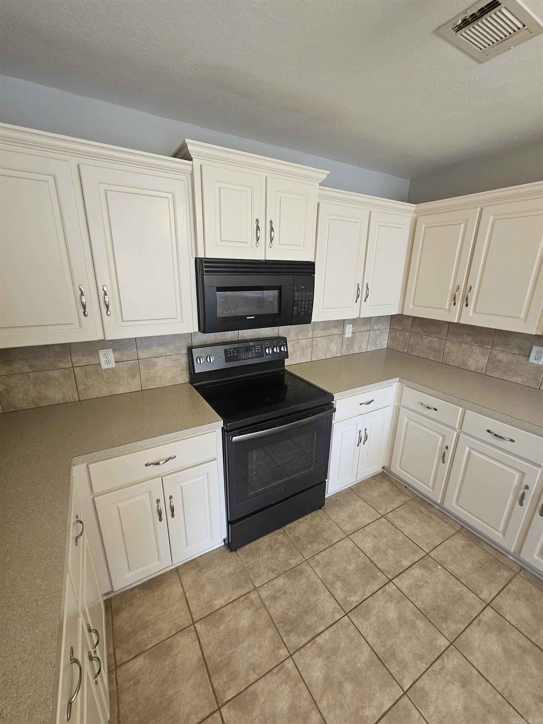 West Oaks - Residential Lease