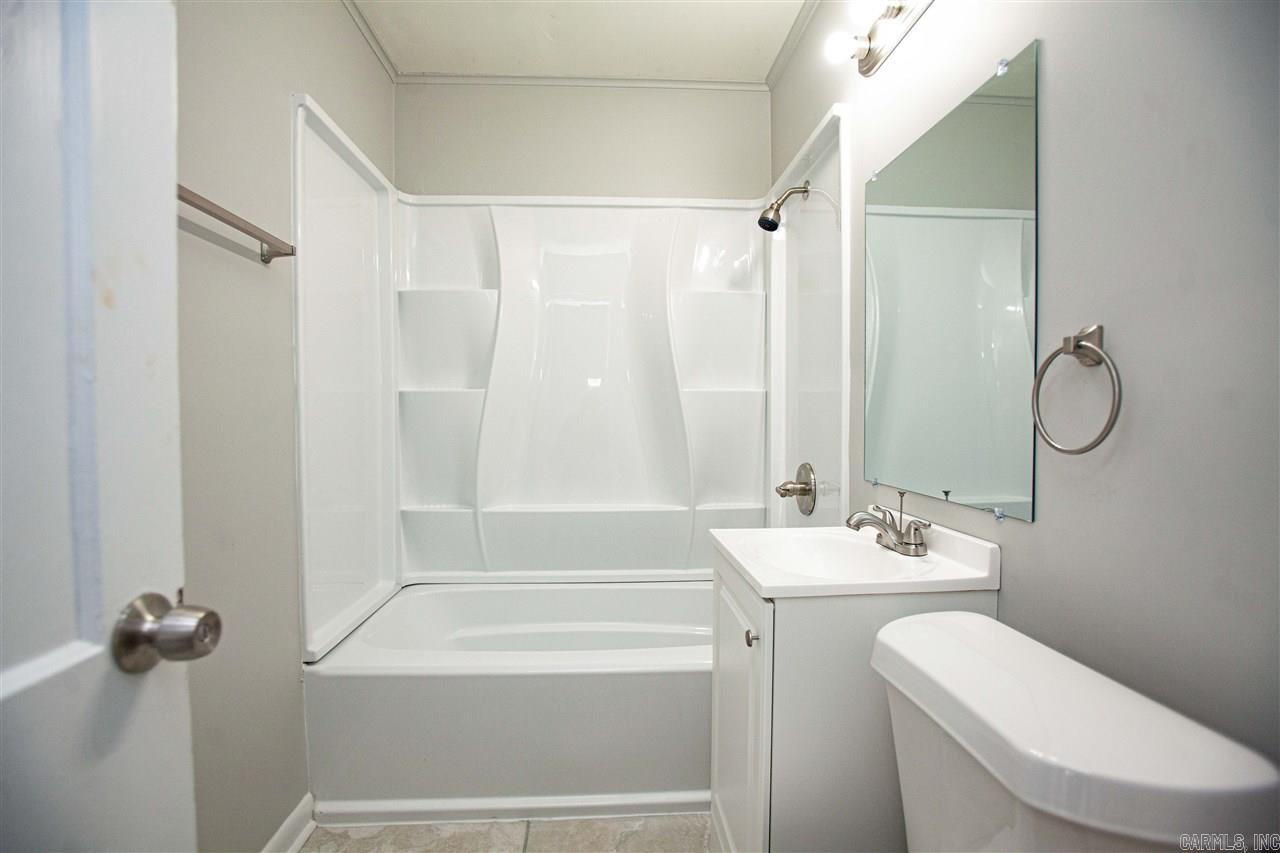 CHERRY & COX - Residential Lease