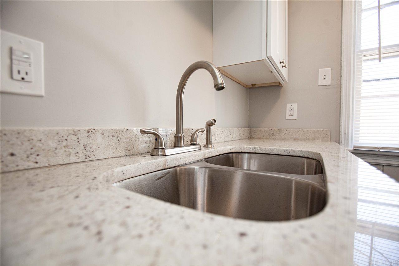 CHERRY & COX - Residential Lease