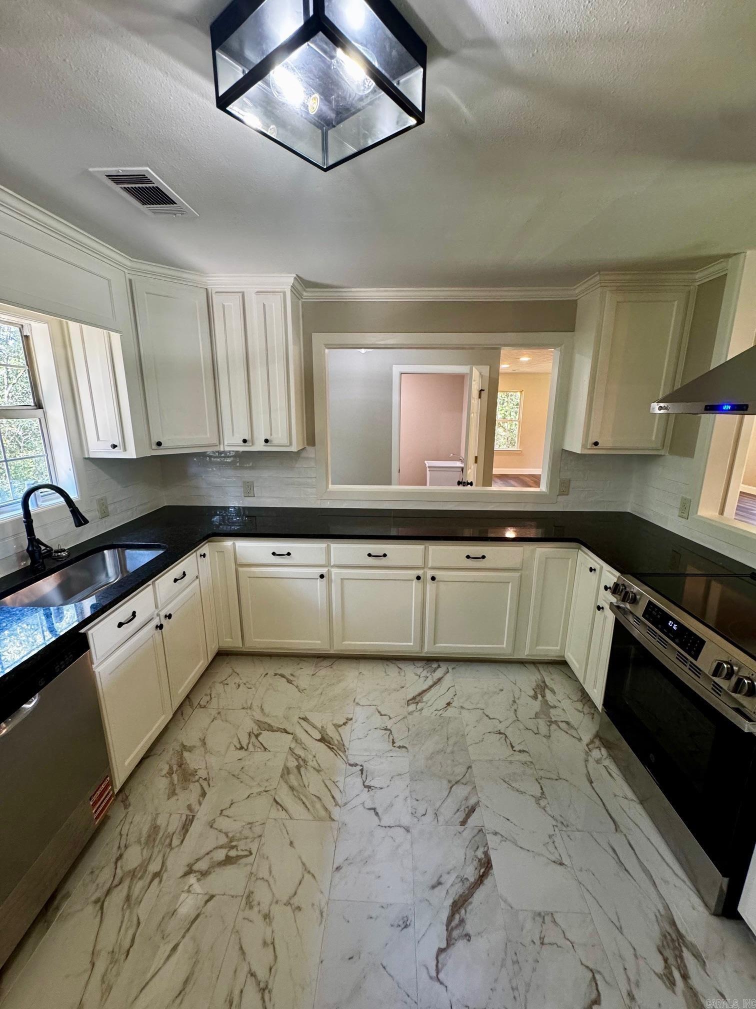 Lake Farm Annex - Residential