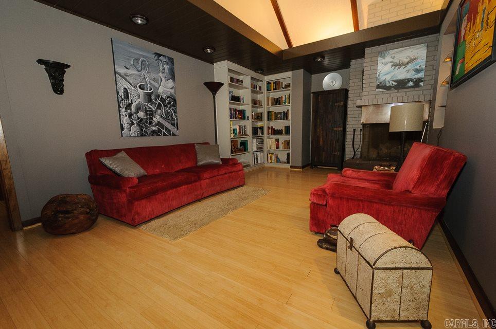EAST PALISADES - Residential