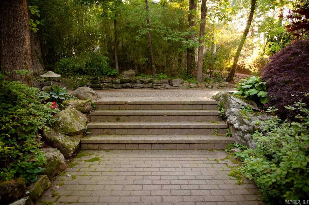 EAST PALISADES - Residential