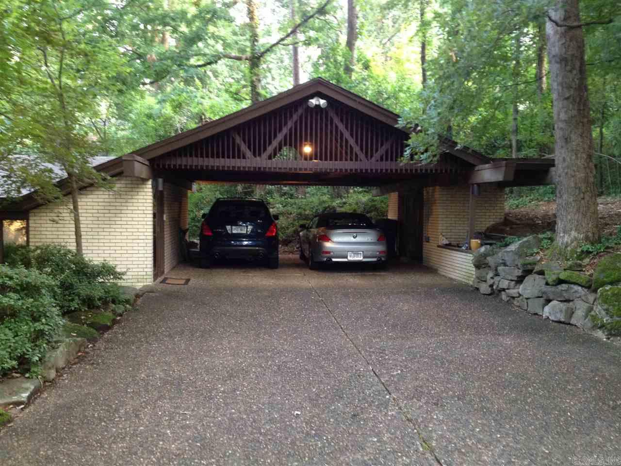 EAST PALISADES - Residential
