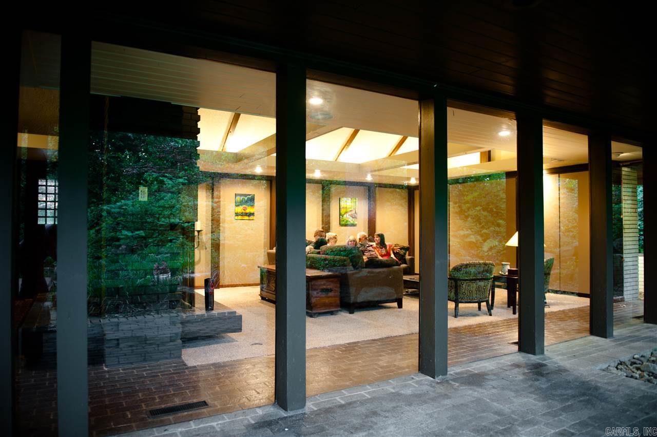 EAST PALISADES - Residential