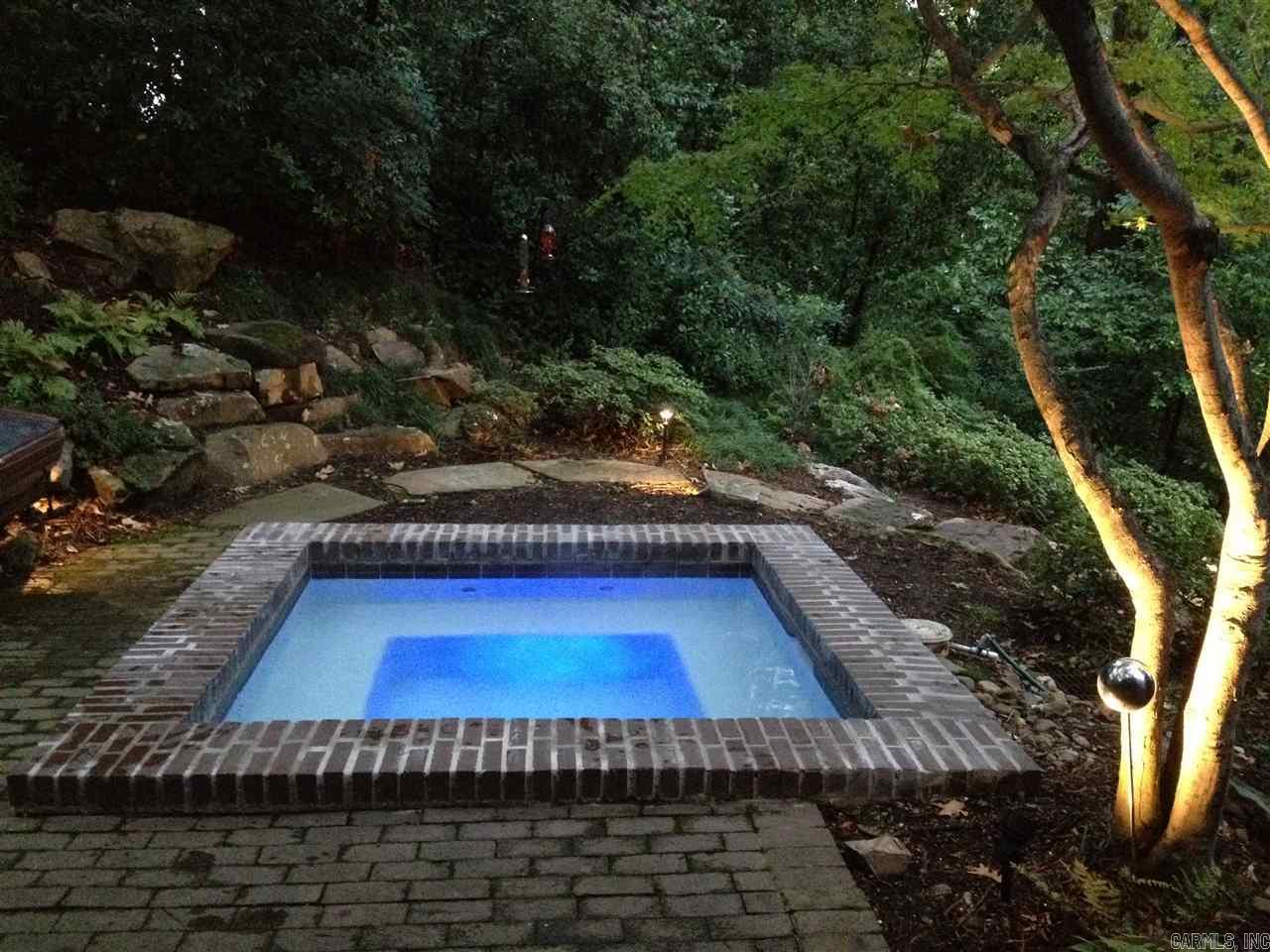 EAST PALISADES - Residential
