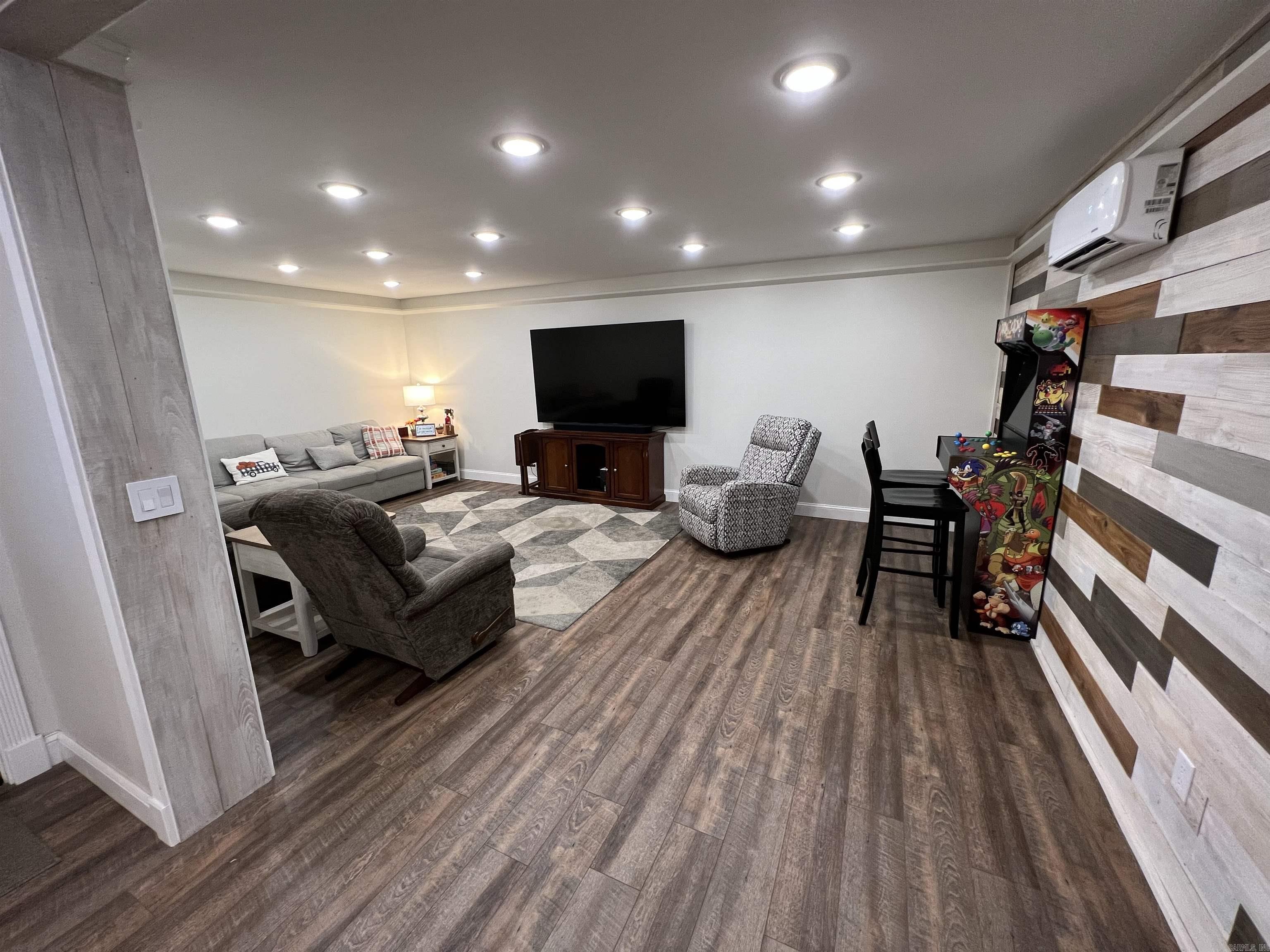 Metes & Bounds - Commercial Sale