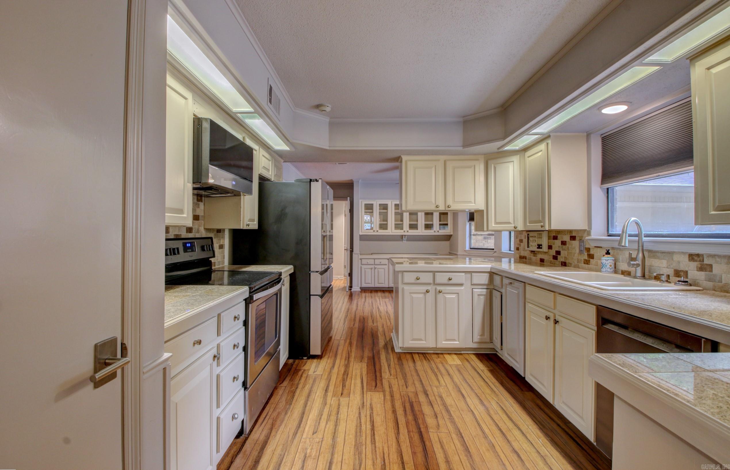 MAUMELLE CLUB MANOR TO CRYSTAL - Residential