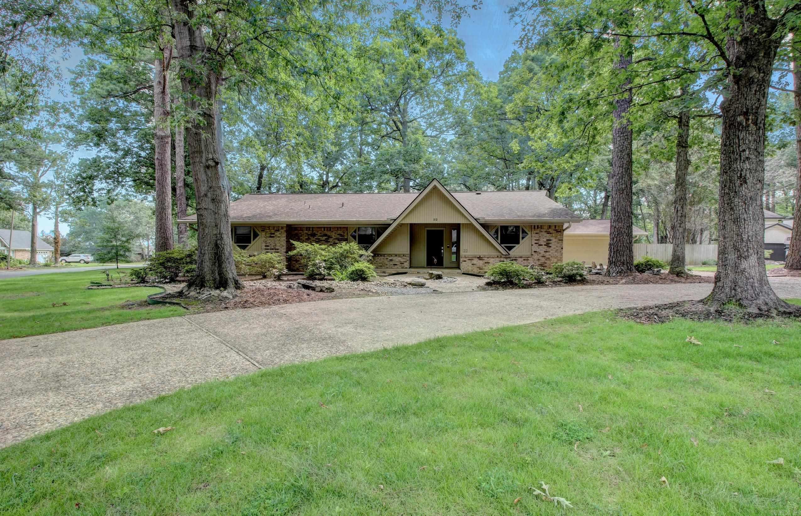 MAUMELLE CLUB MANOR TO CRYSTAL - Residential