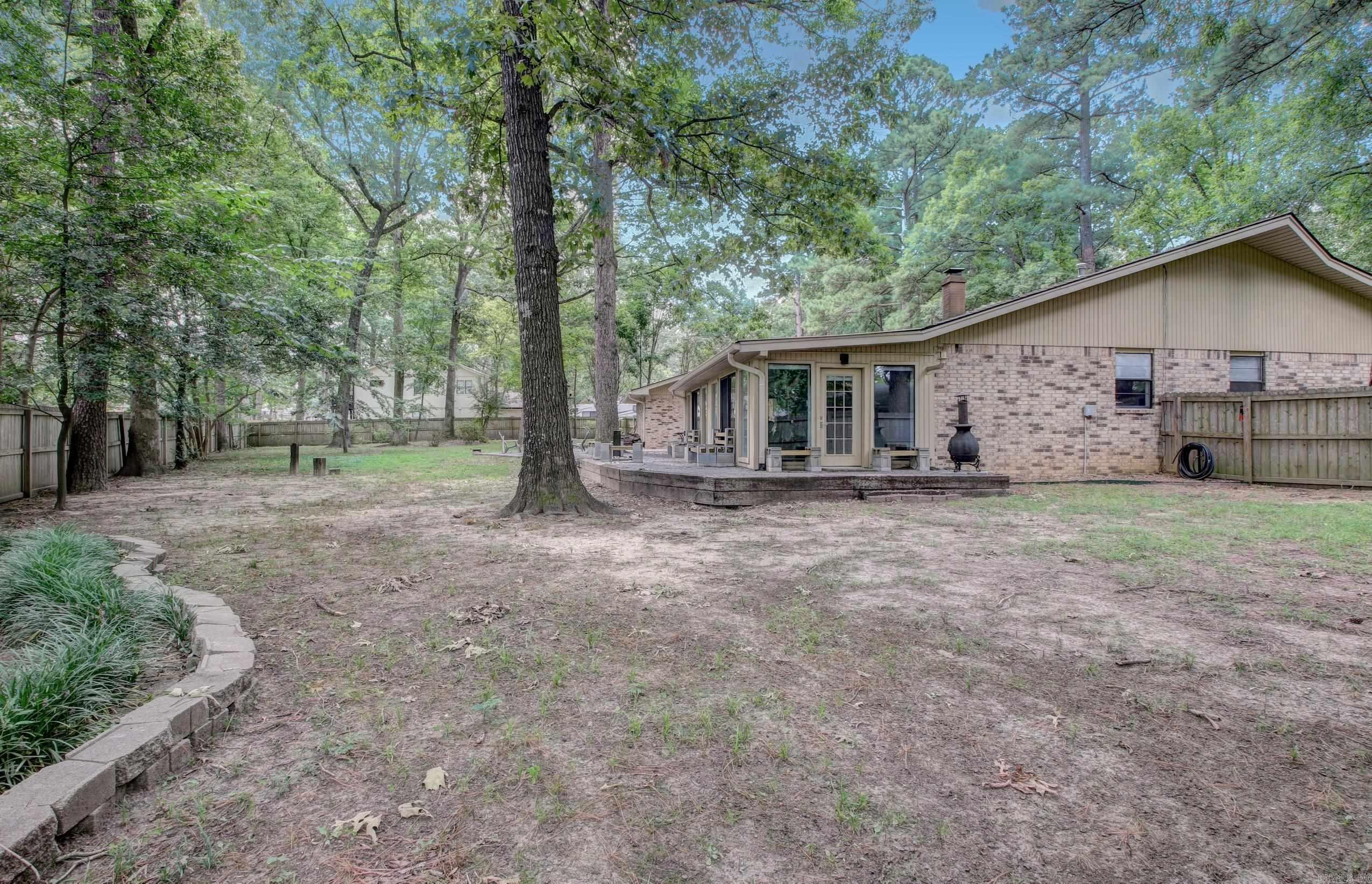 MAUMELLE CLUB MANOR TO CRYSTAL - Residential