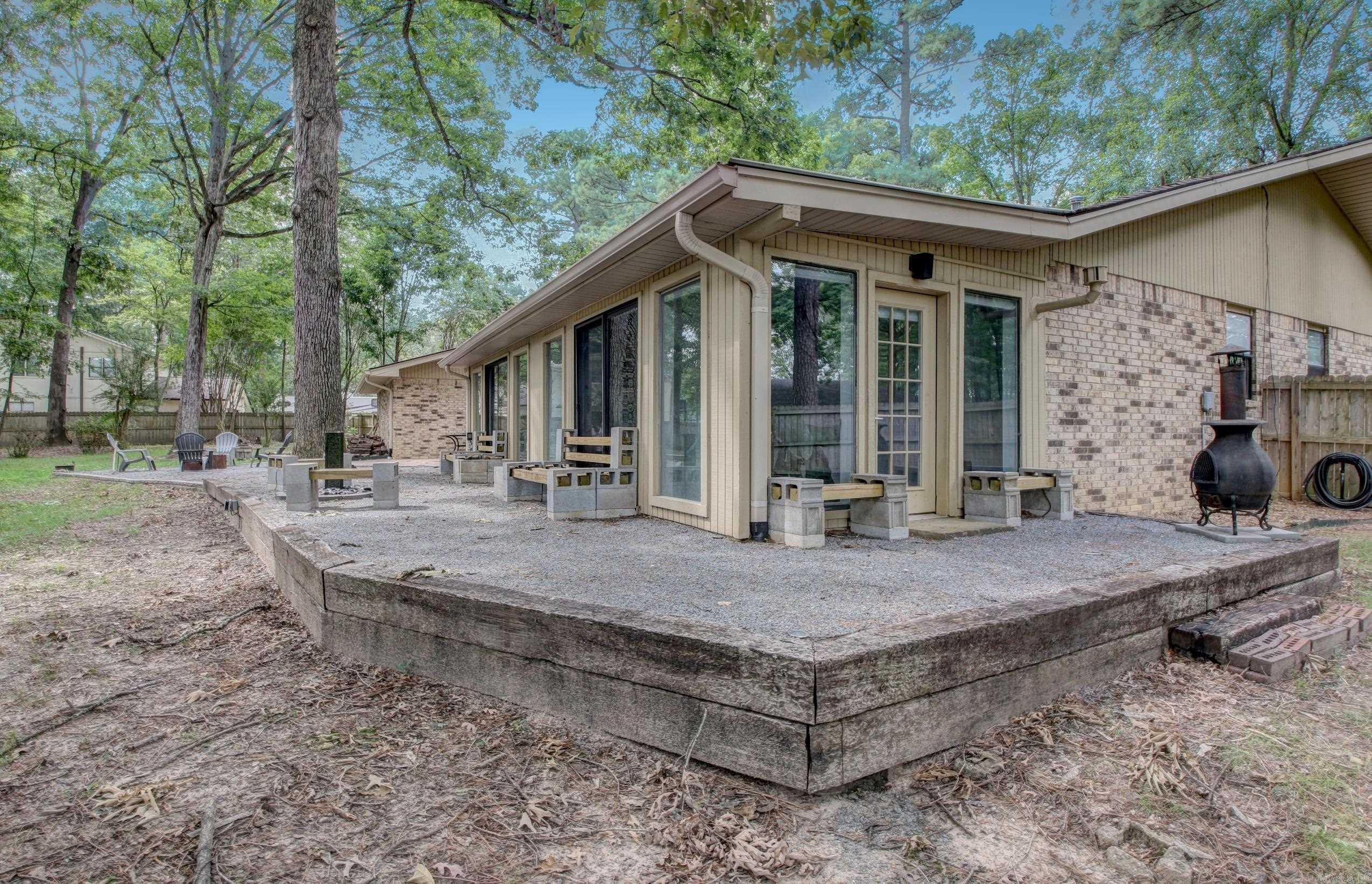 MAUMELLE CLUB MANOR TO CRYSTAL - Residential