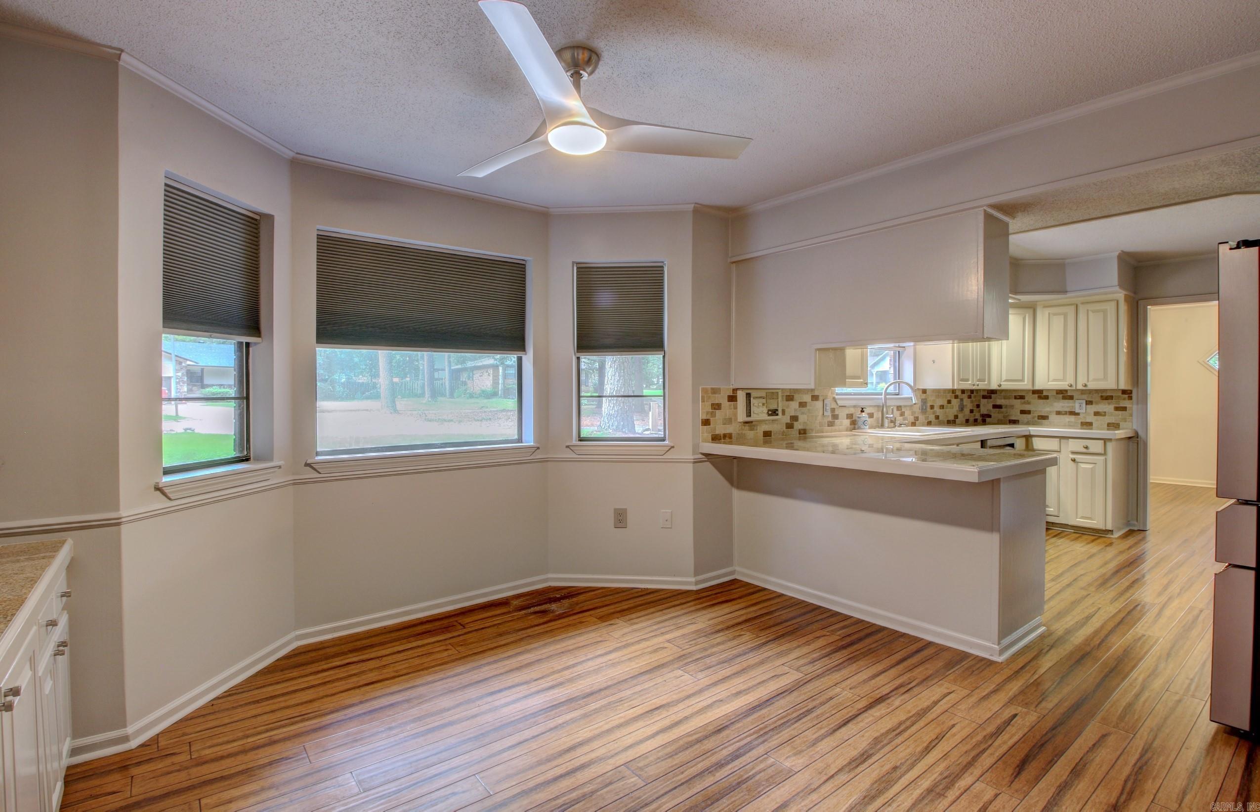 MAUMELLE CLUB MANOR TO CRYSTAL - Residential