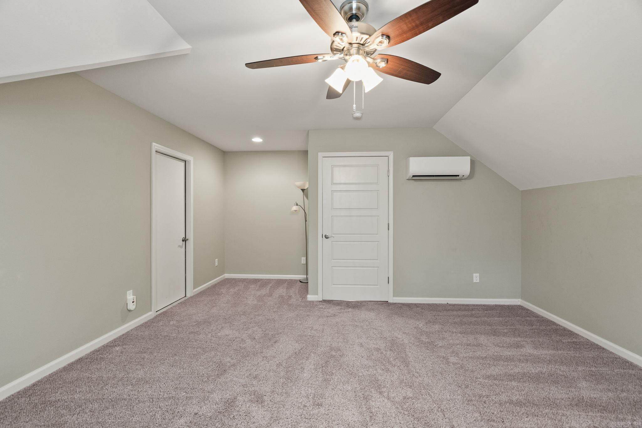 THE MAPLES - Residential