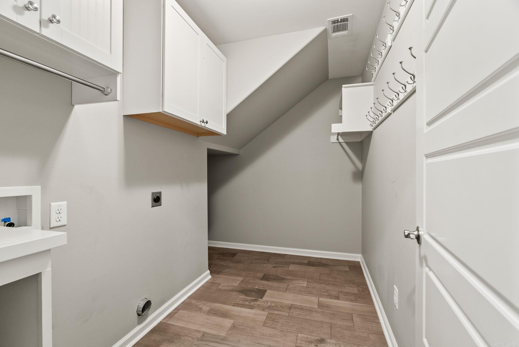 THE MAPLES - Residential