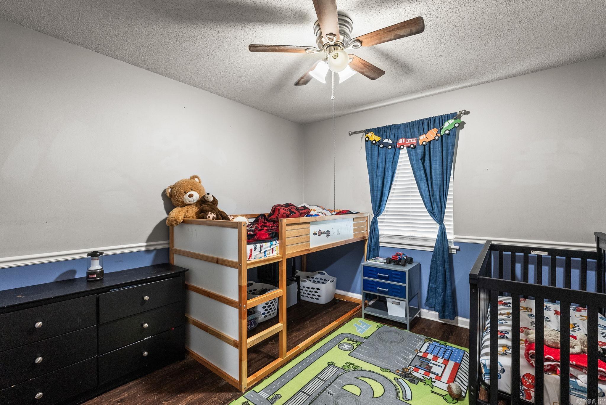 INDIAN HILLS - Residential