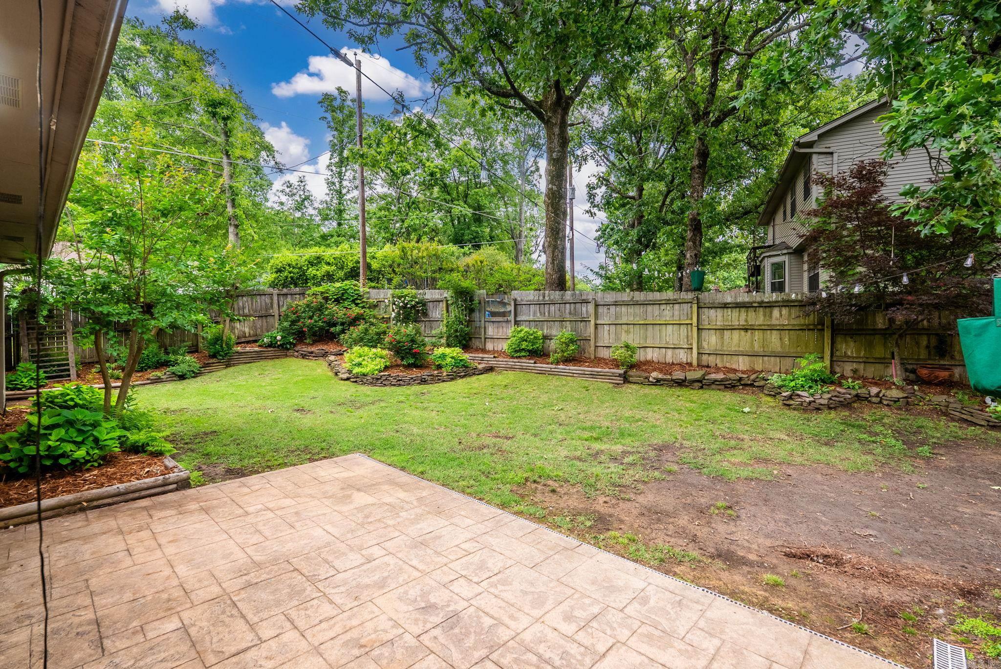 INDIAN HILLS - Residential