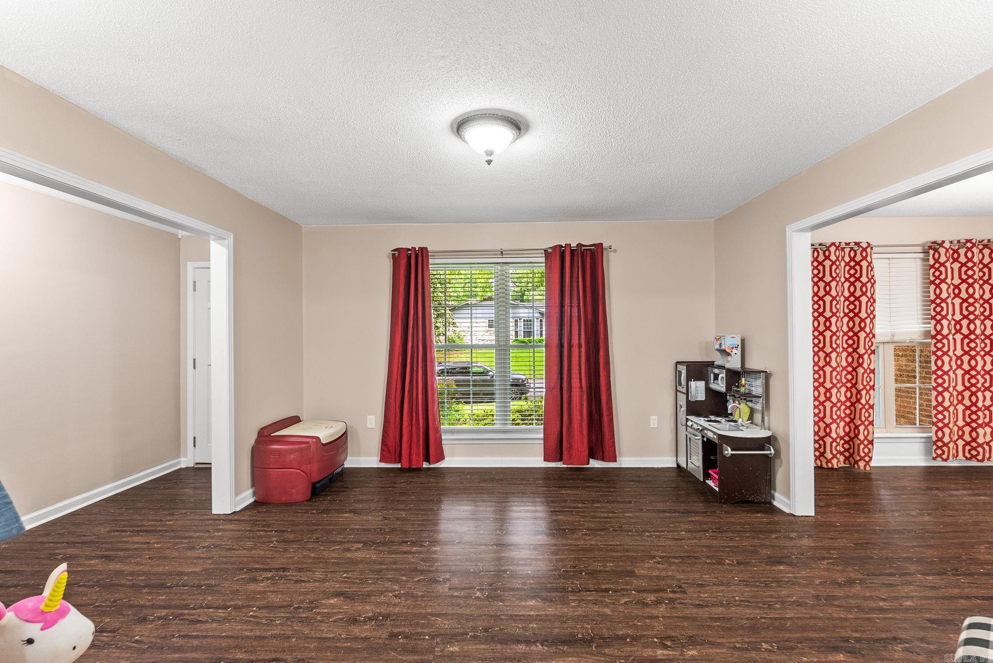 INDIAN HILLS - Residential