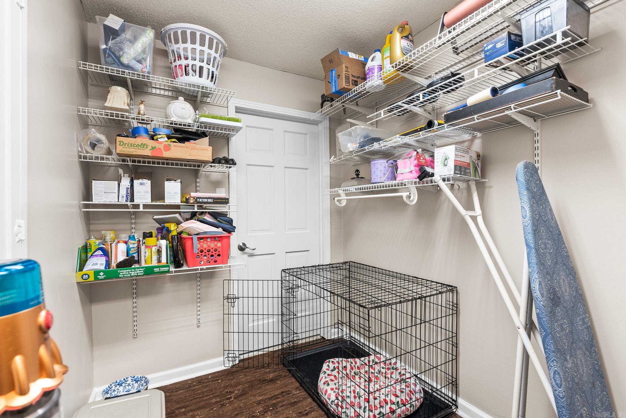 INDIAN HILLS - Residential