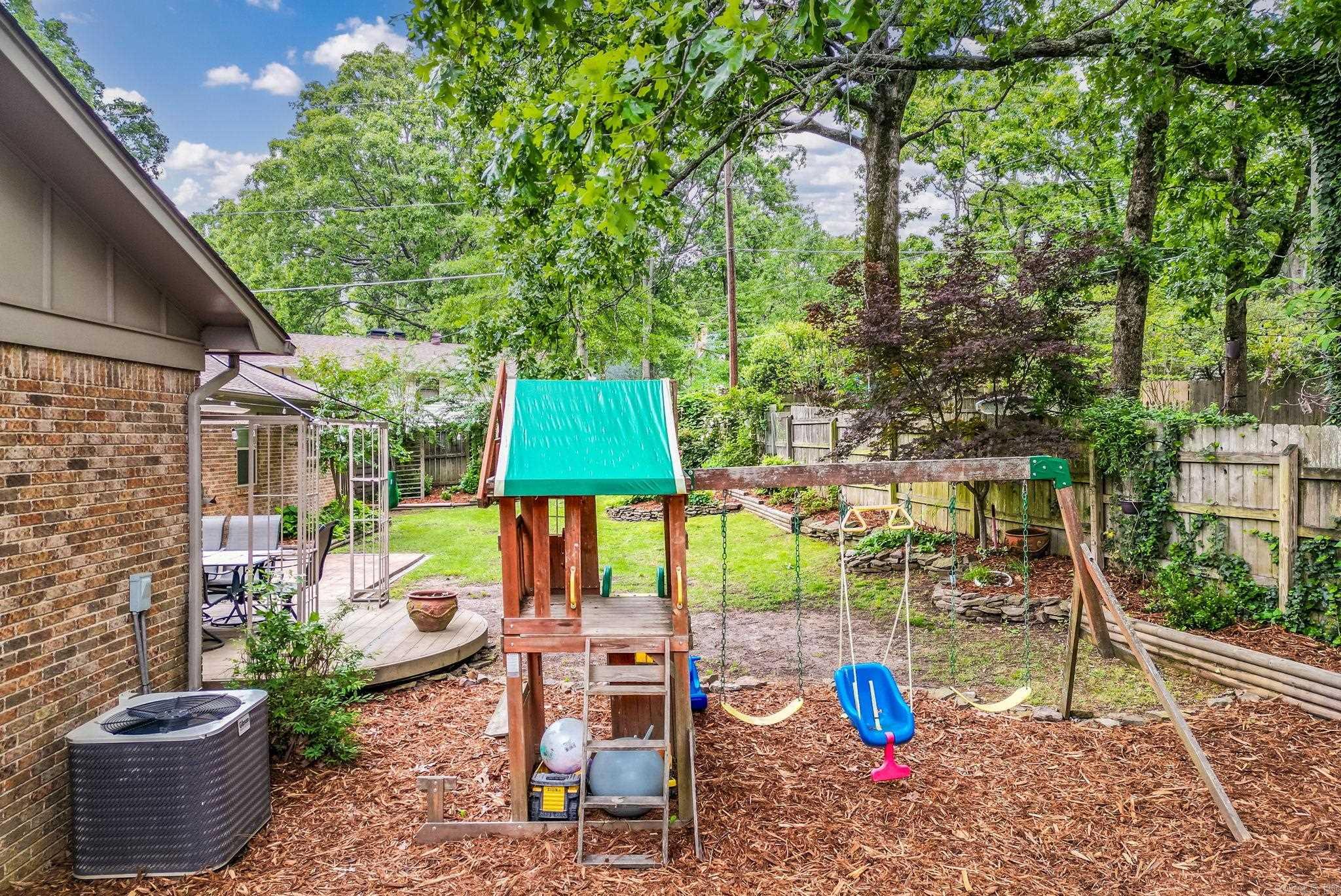 INDIAN HILLS - Residential