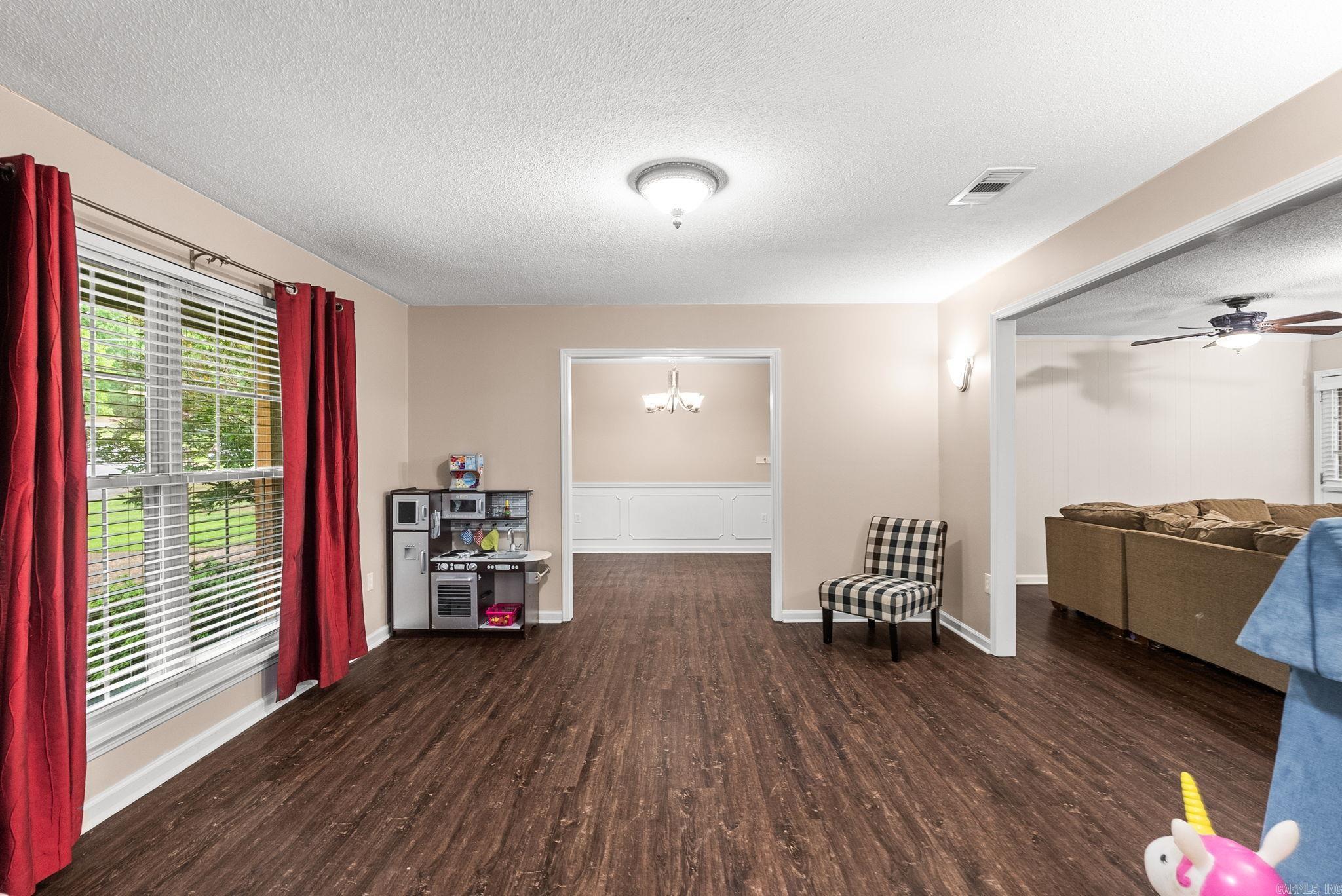 INDIAN HILLS - Residential