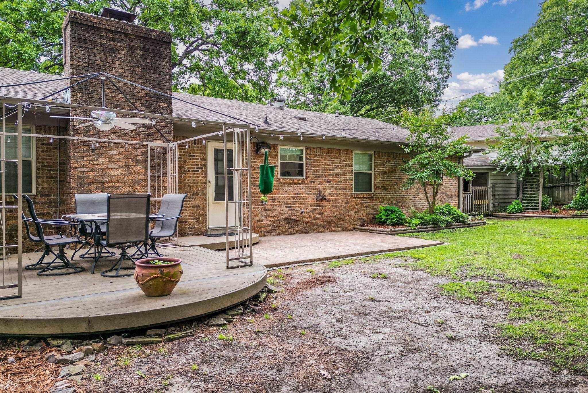 INDIAN HILLS - Residential