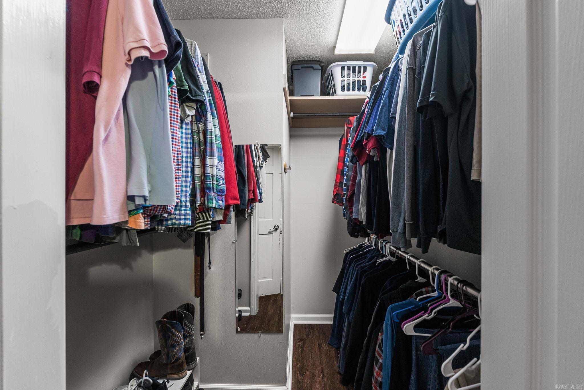 INDIAN HILLS - Residential