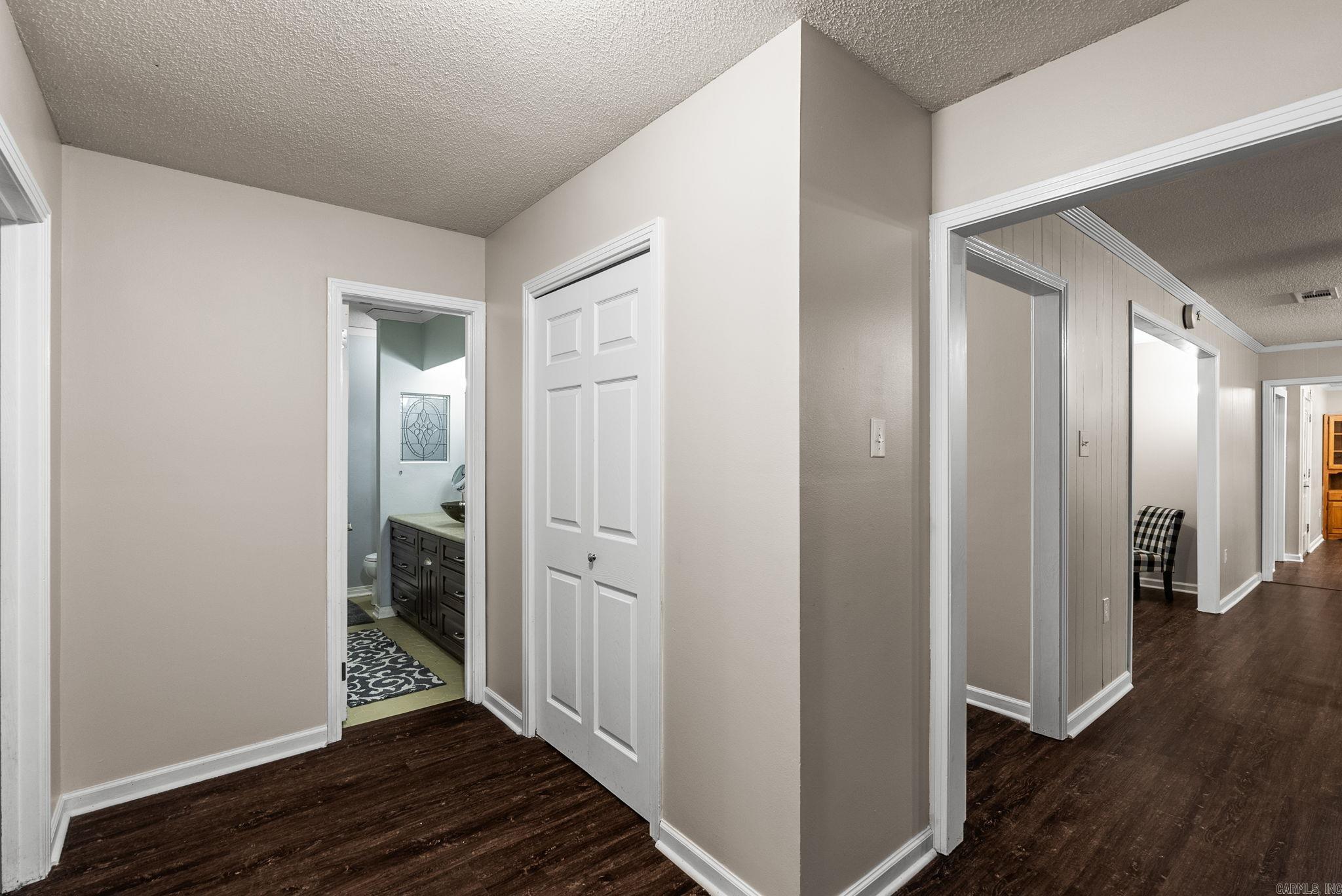 INDIAN HILLS - Residential