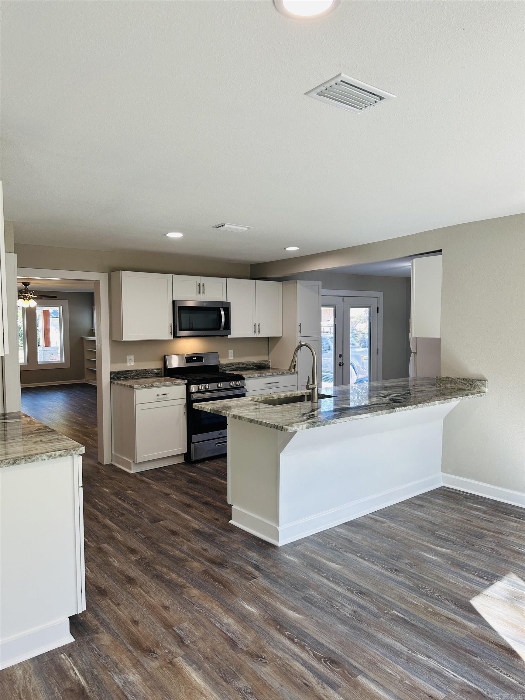 LUND & HILL (ORIGINAL TOWN) - Residential