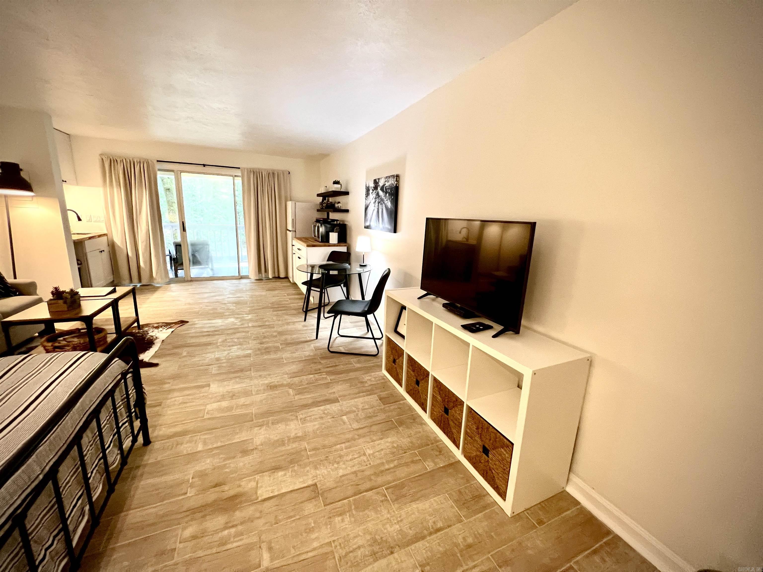 Summerhill Place Condos - Residential Lease