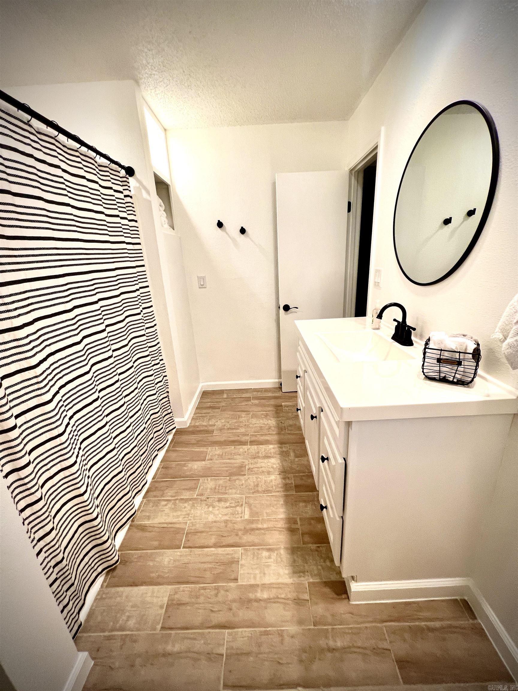 Summerhill Place Condos - Residential Lease