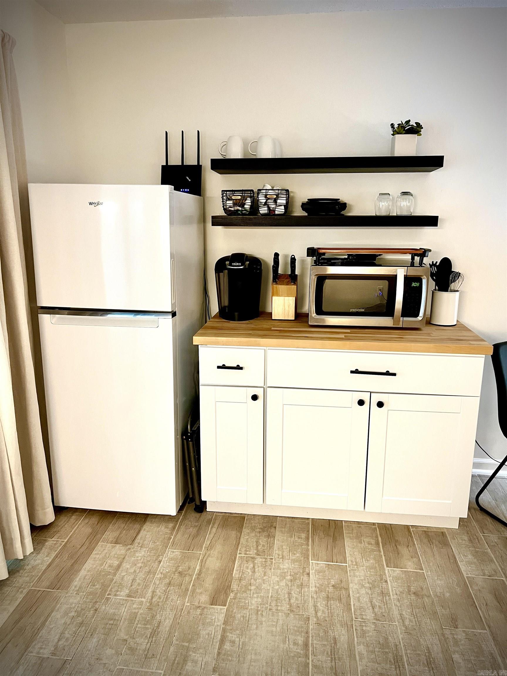 Summerhill Place Condos - Residential Lease