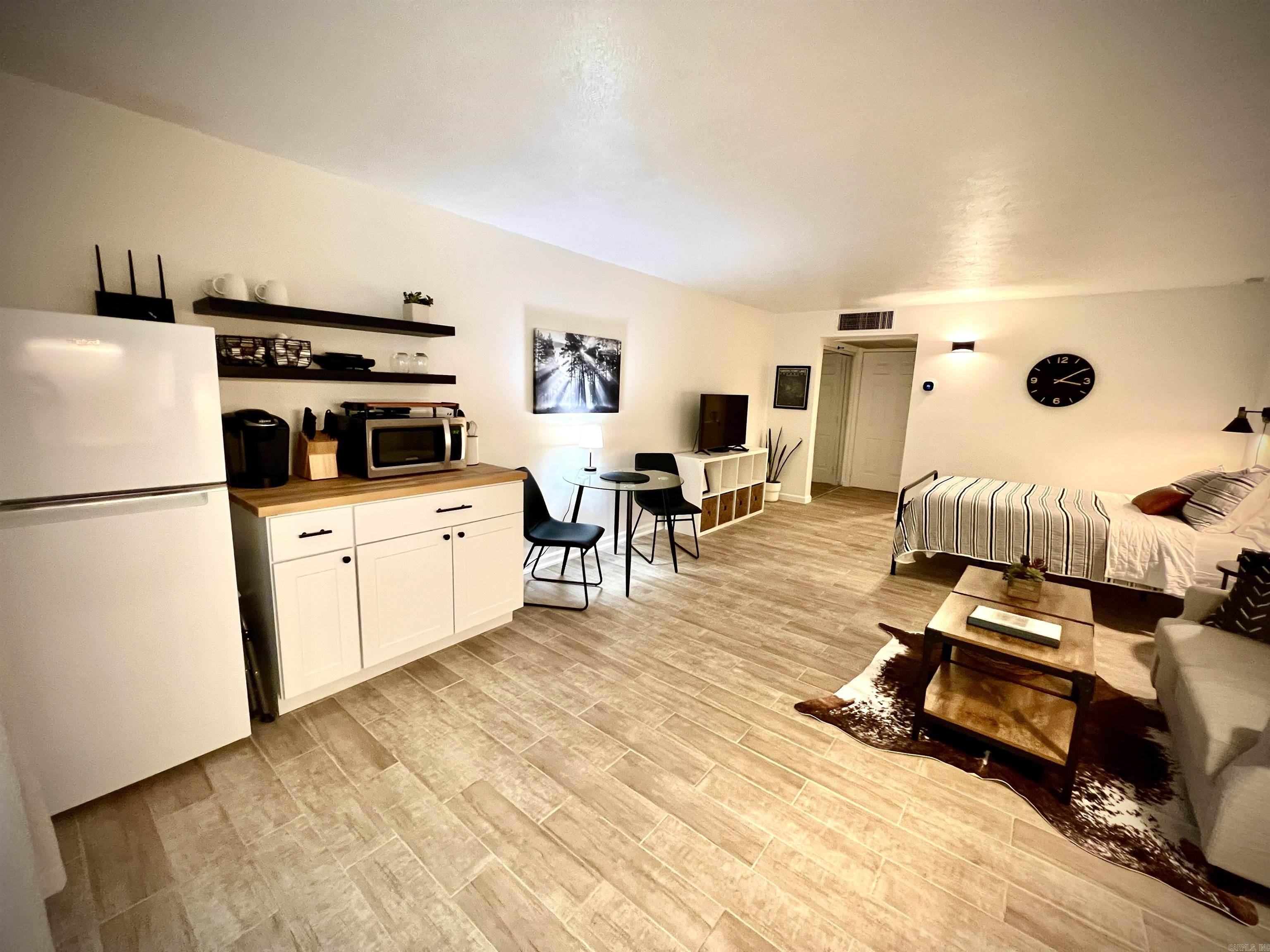 Summerhill Place Condos - Residential Lease