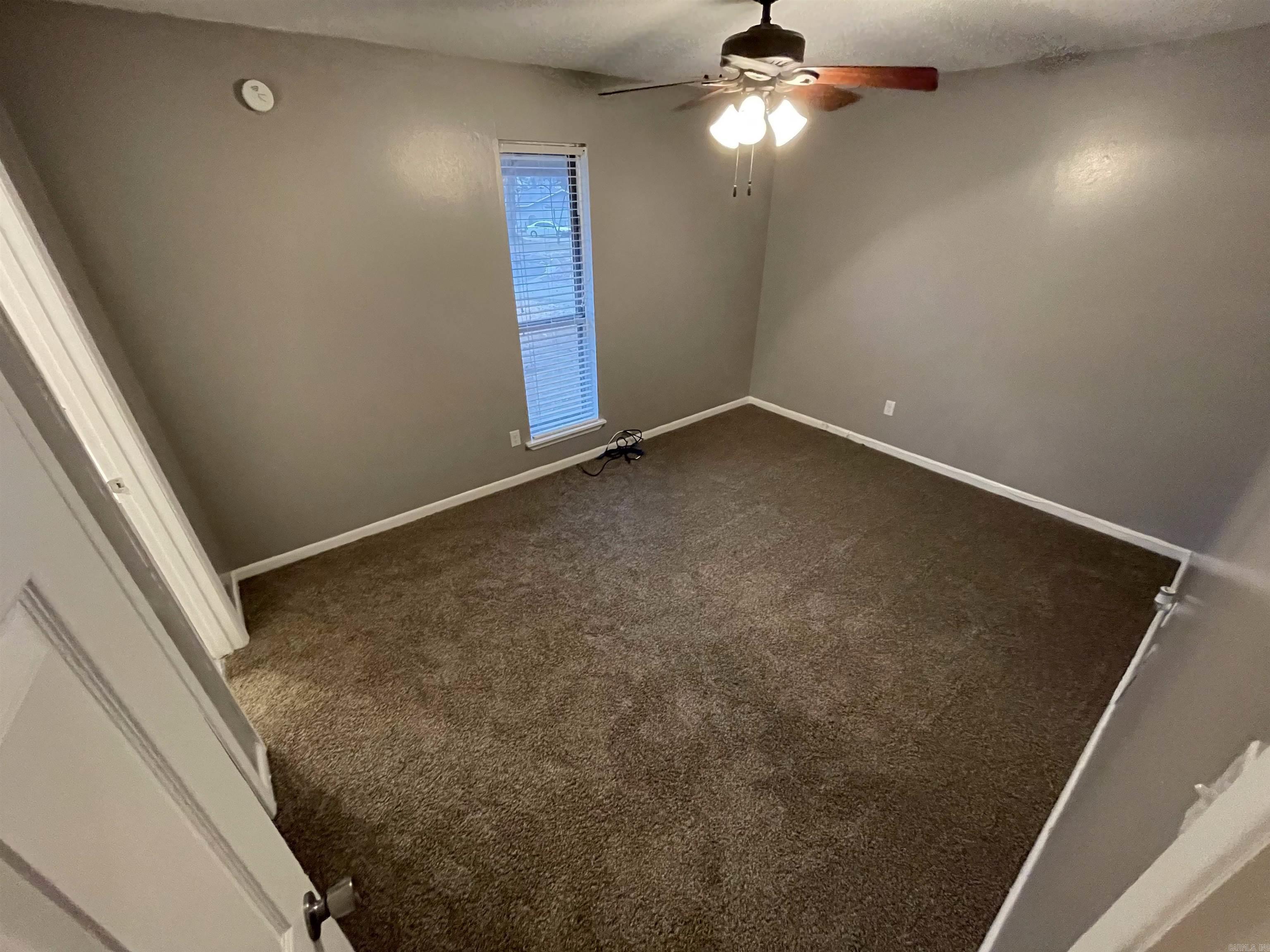 Towering Oaks - Residential Lease