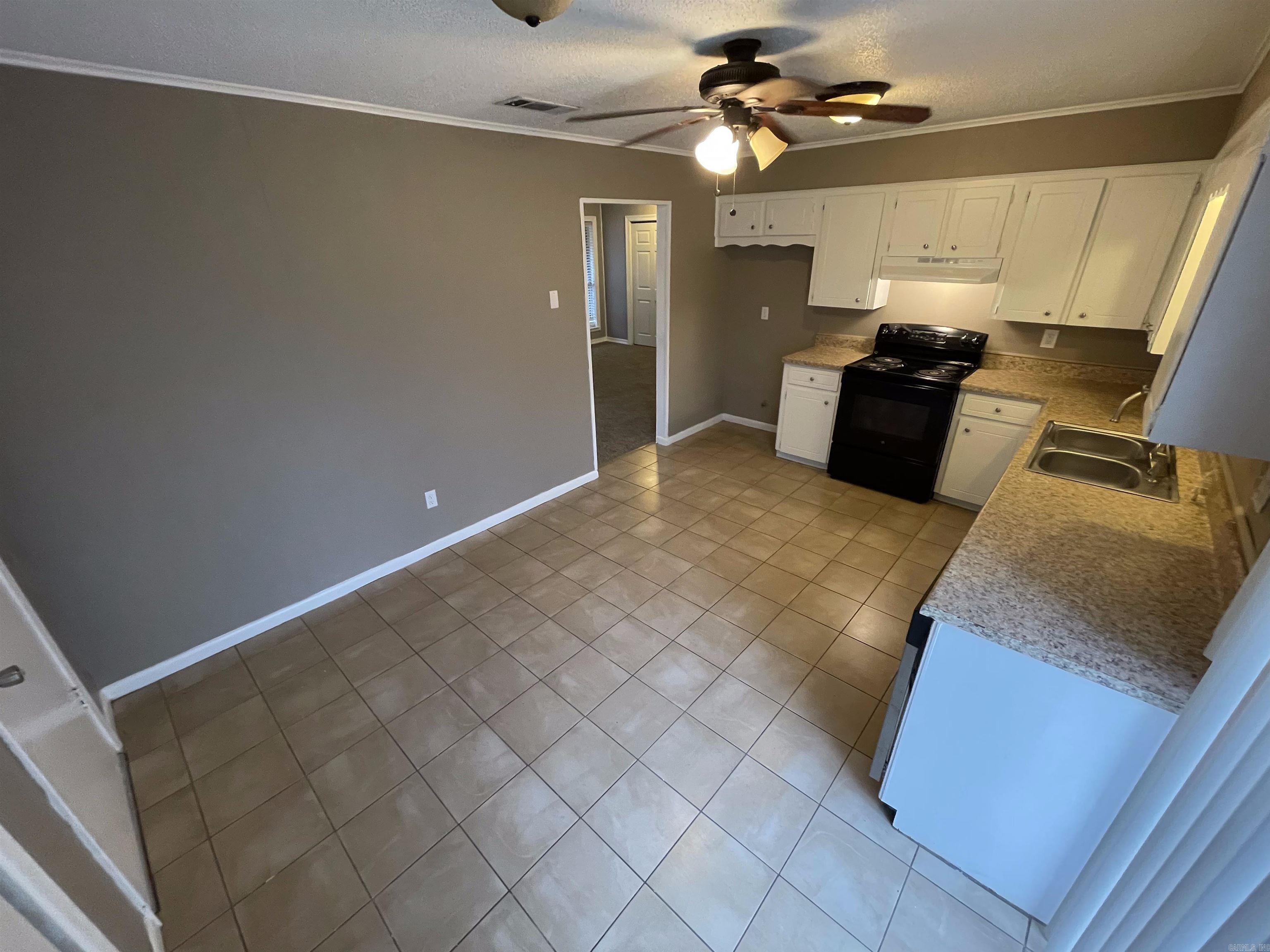 Towering Oaks - Residential Lease