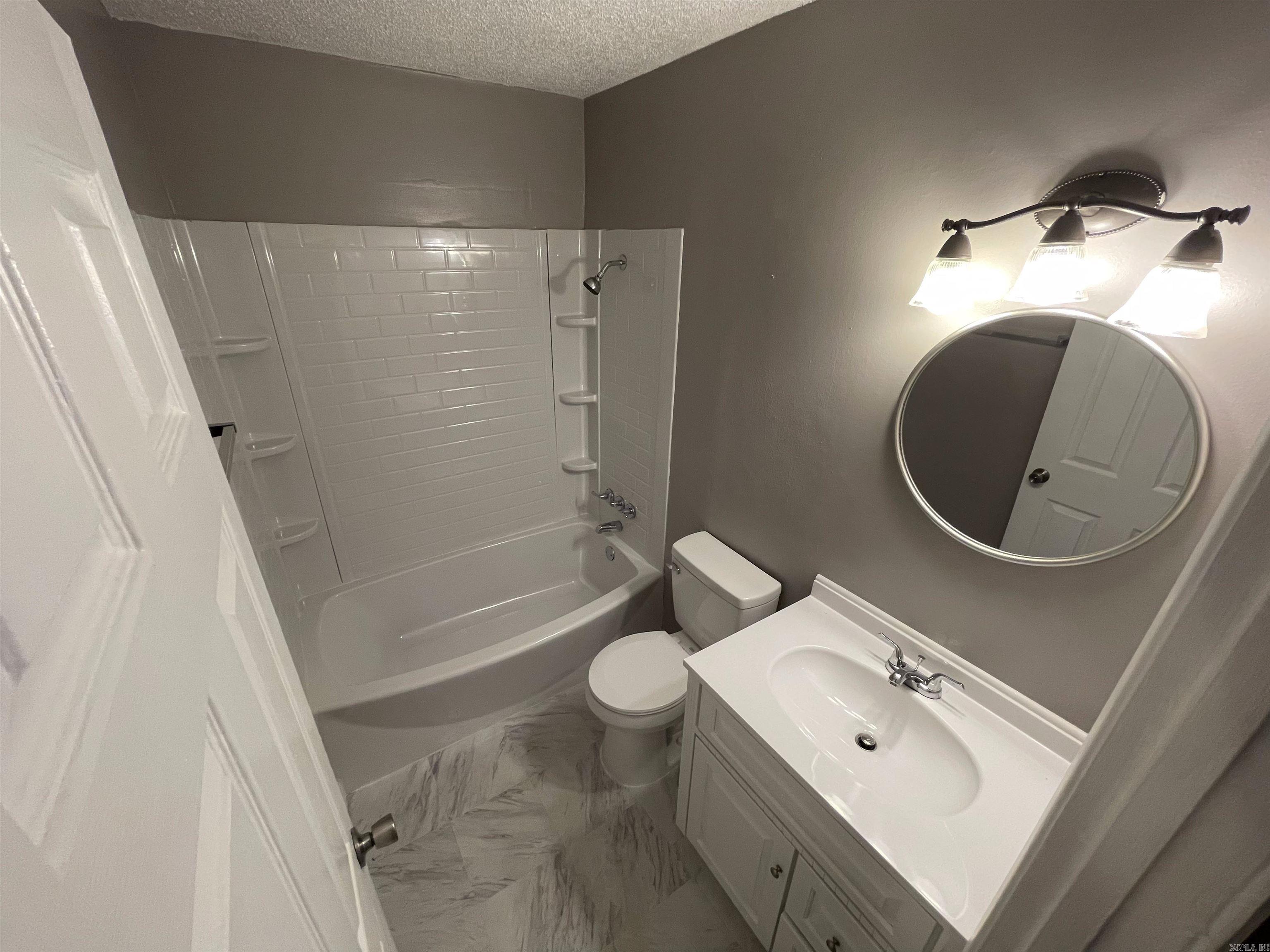 Towering Oaks - Residential Lease