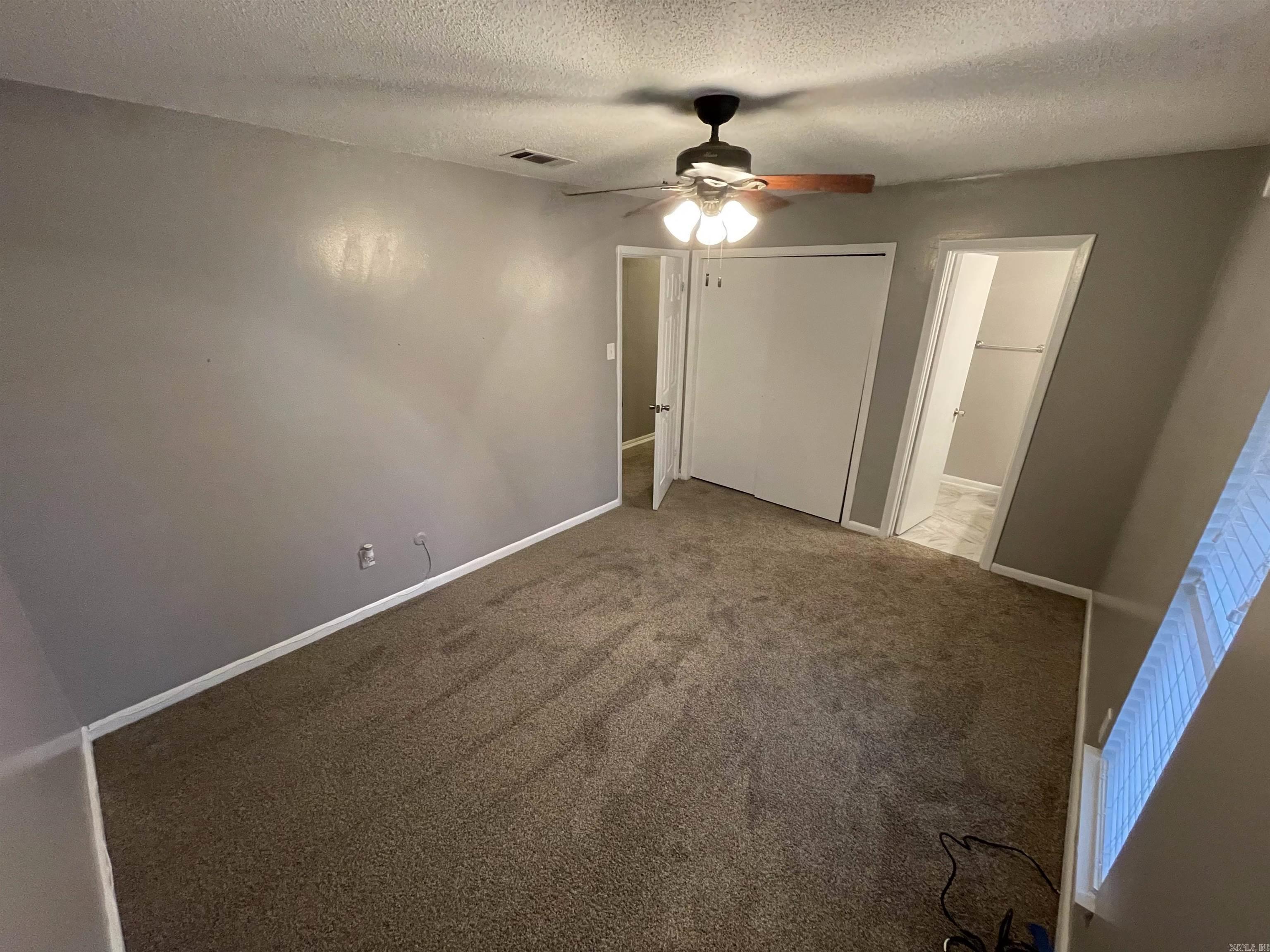 Towering Oaks - Residential Lease