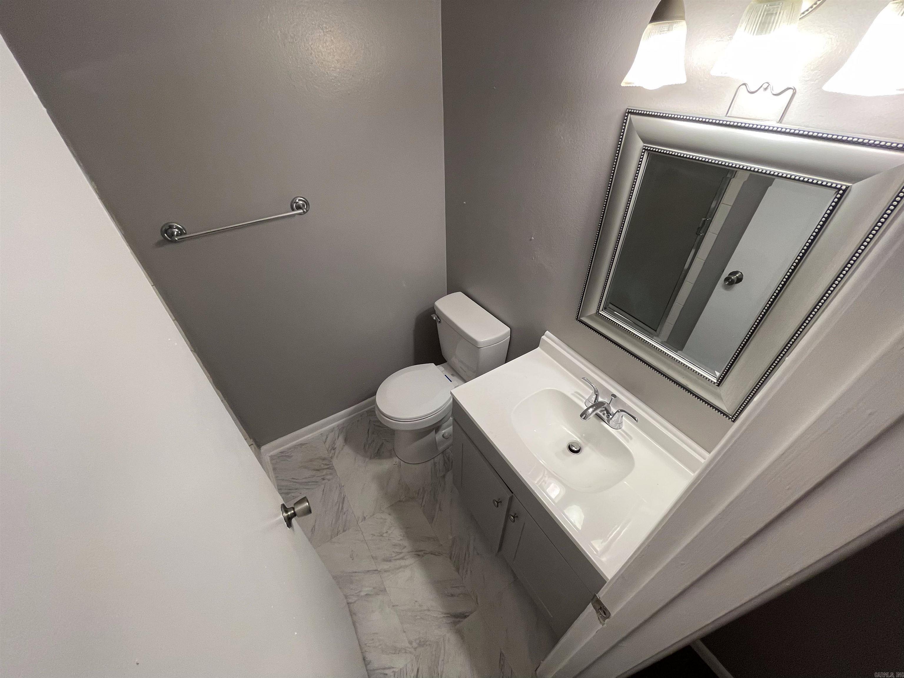 Towering Oaks - Residential Lease