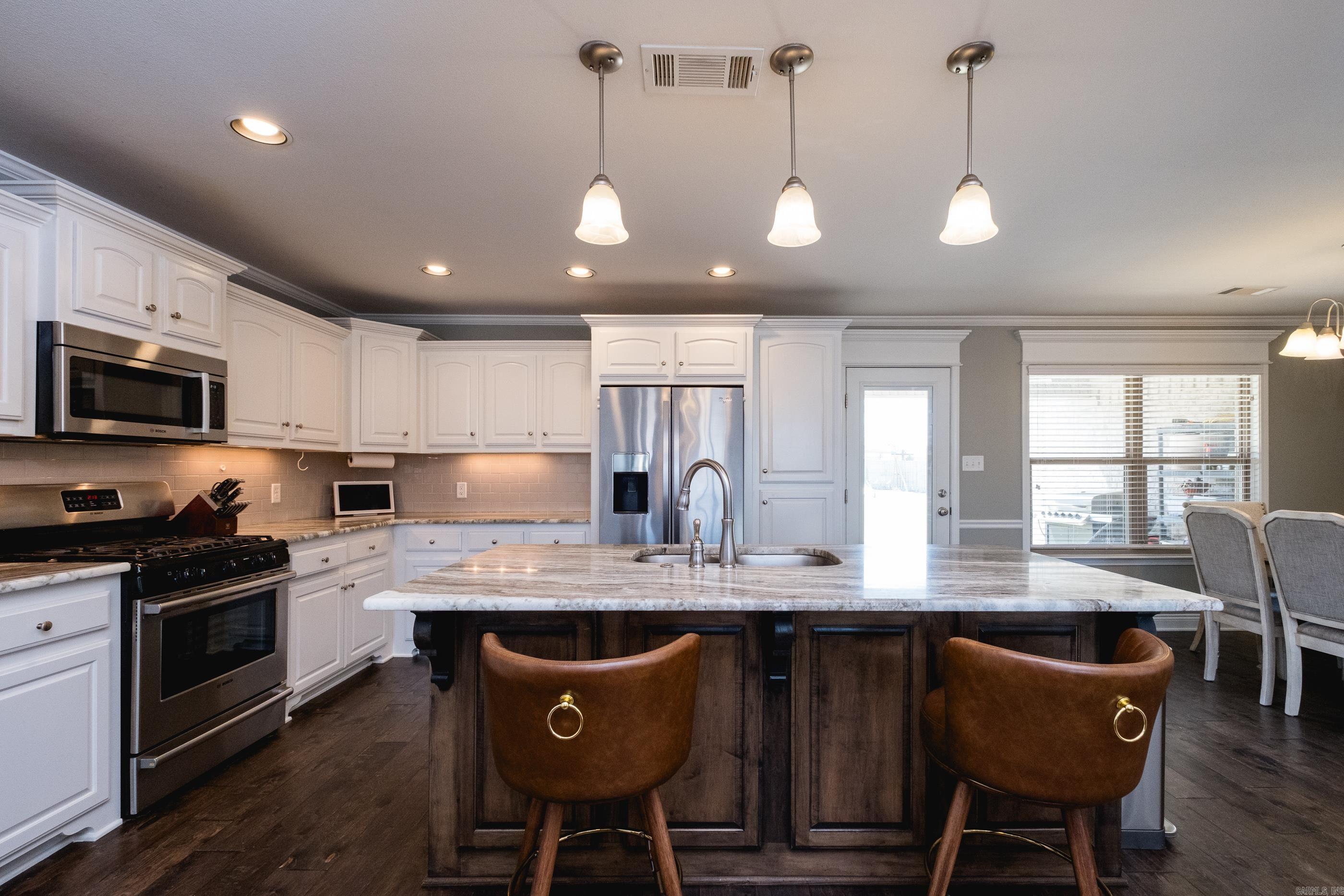 HICKORY HEIGHTS - Residential