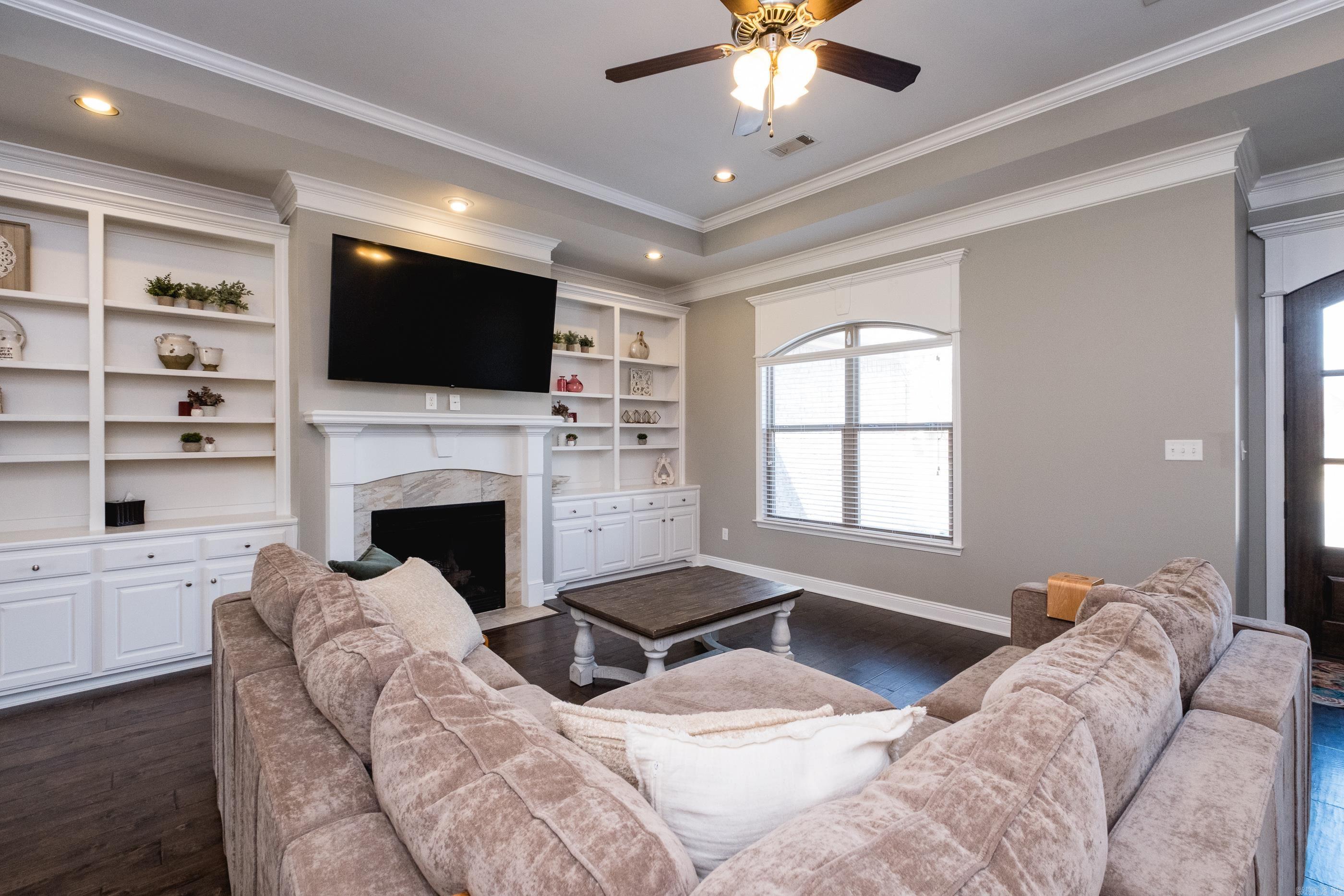 HICKORY HEIGHTS - Residential