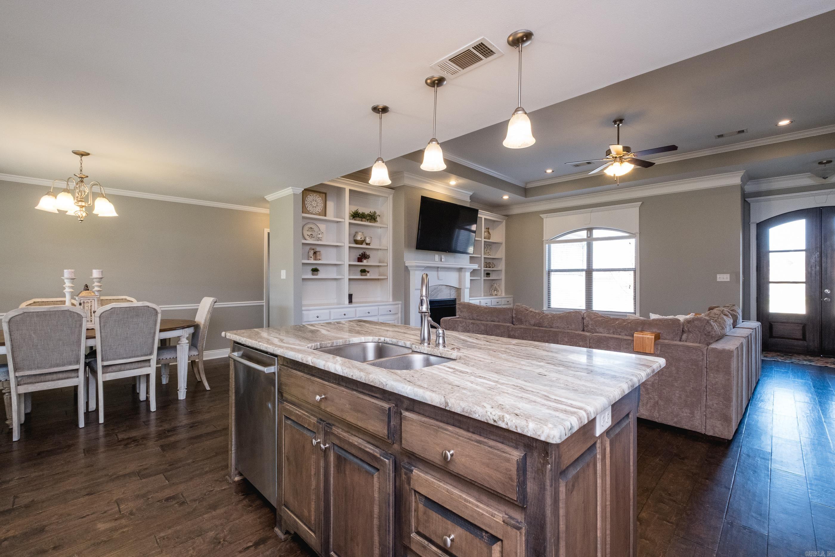 HICKORY HEIGHTS - Residential