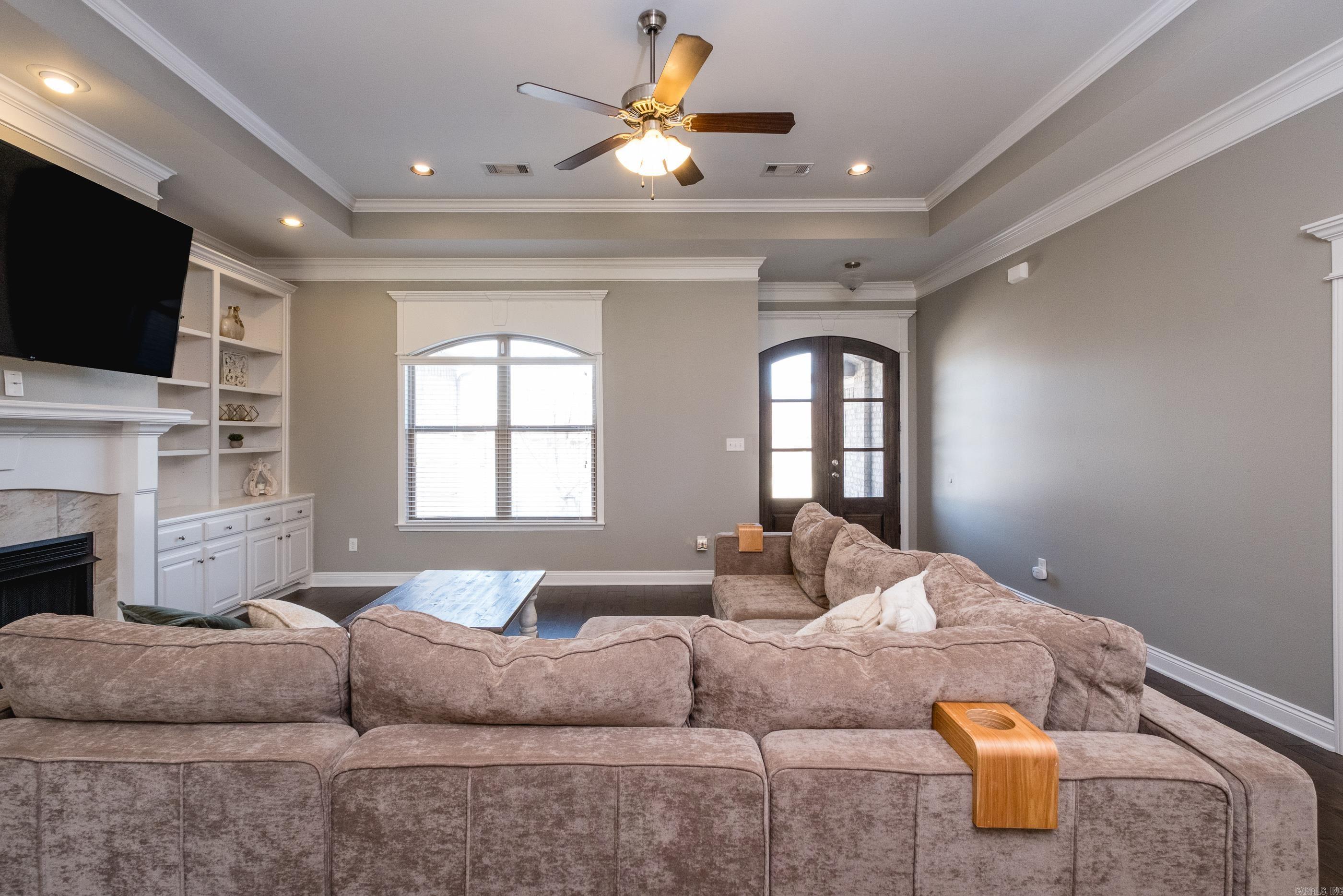 HICKORY HEIGHTS - Residential